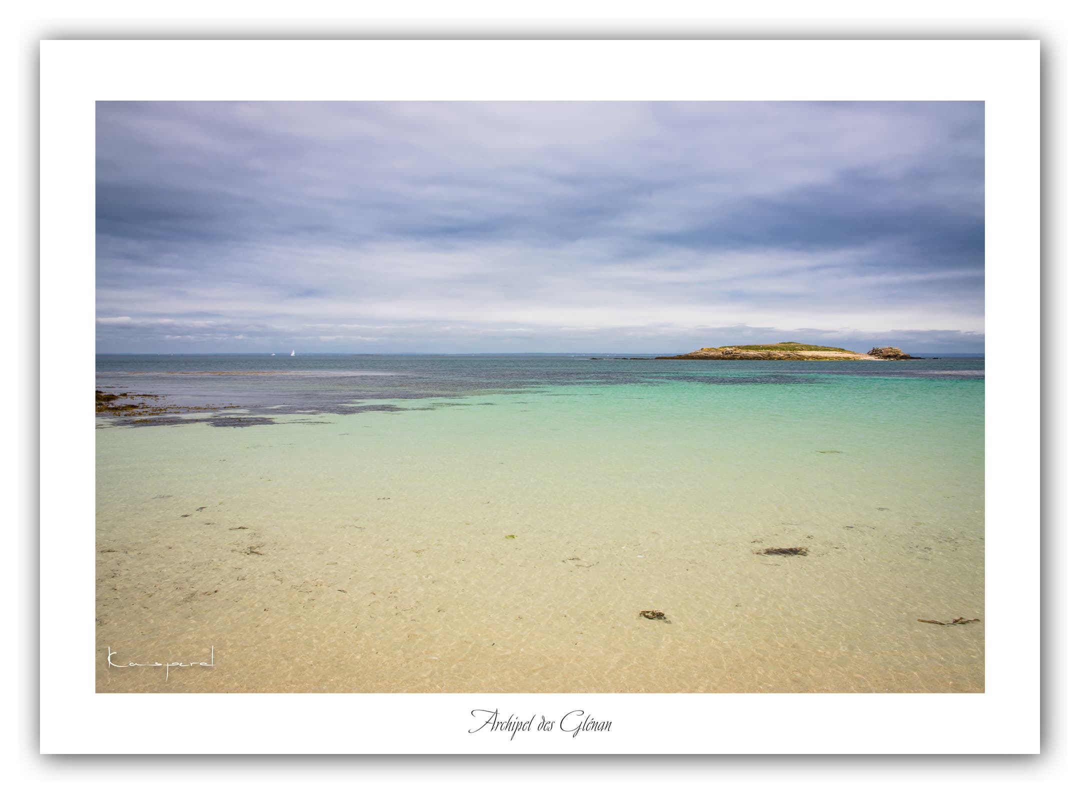 Poster Île Saint-Nicolas (Bretagne - France). Affiches Formats 30x40cm, 40x60 cm ou 50x70 cm. Impression sur Papier Photo. Décoration murale. Paysage. Océan. Îles.