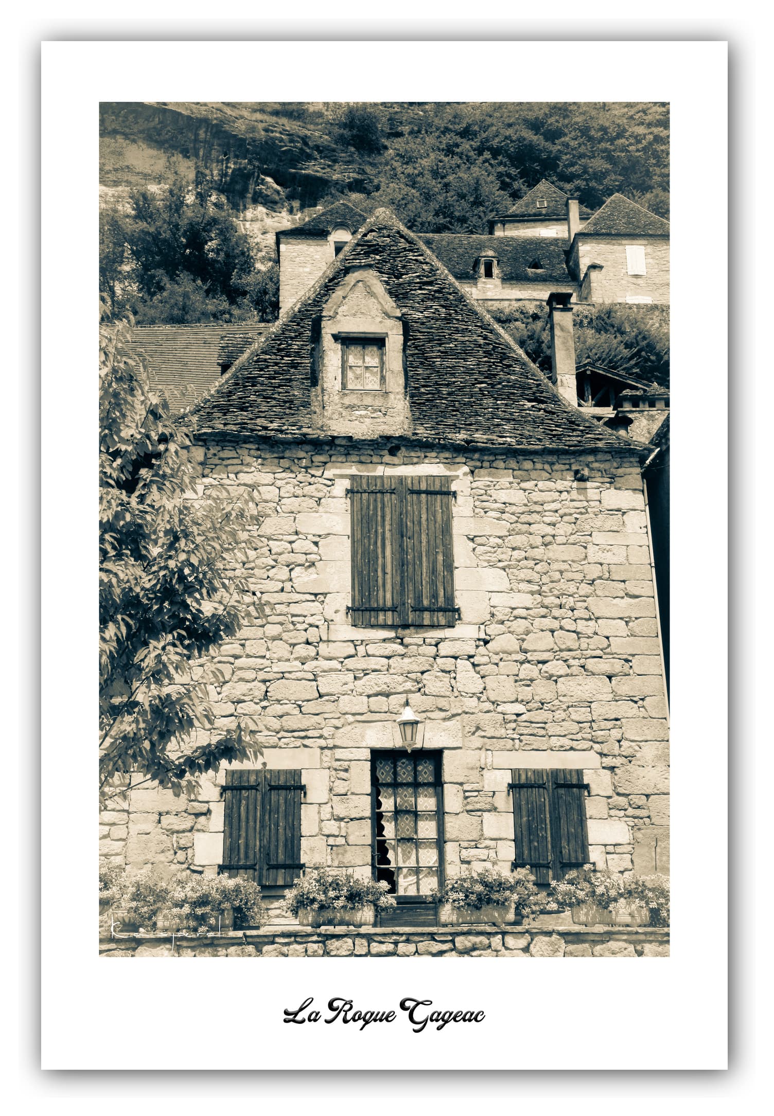 Poster La Roque Gageac - Dordogne (France). Affiches Formats 30x40 cm, 40x60 cm ou 50x70 cm. Impression sur Papier Photo. Décoration murale. Paysage. Architecture.