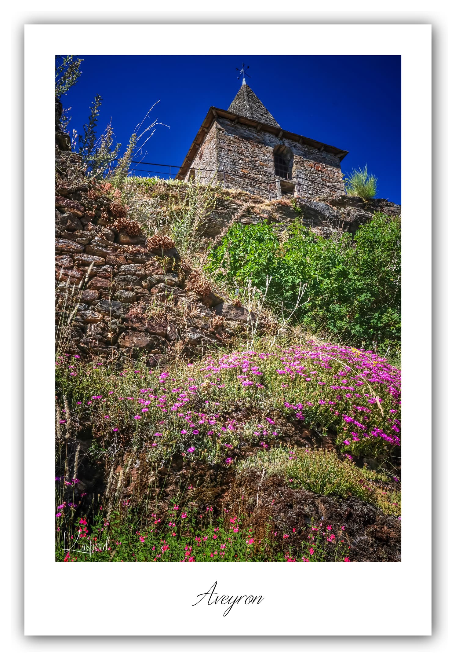 Générique Poster La Vinzelle - Aveyron (France). Affiches Formats 30x40 cm, 40x60 cm ou 50x70 cm. Impression sur Papier Photo. Décoration murale. Paysage. Architecture. Nature.