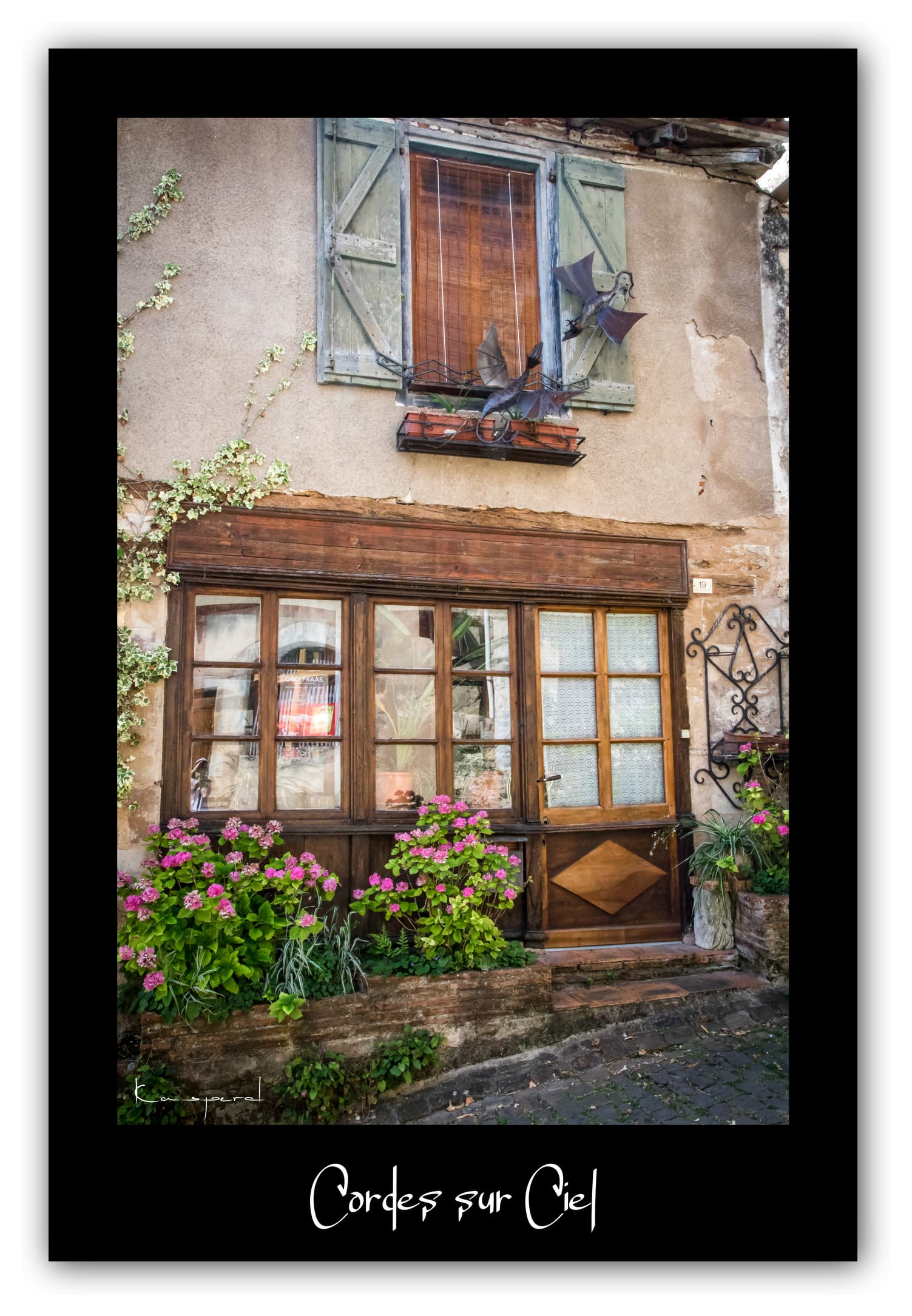 Poster Cordes-sur-Ciel - Tarn (France). Affiches Formats 30x40 cm, 40x60 cm ou 50x70 cm. Impression sur Papier Photo. Décoration murale. Architecture.