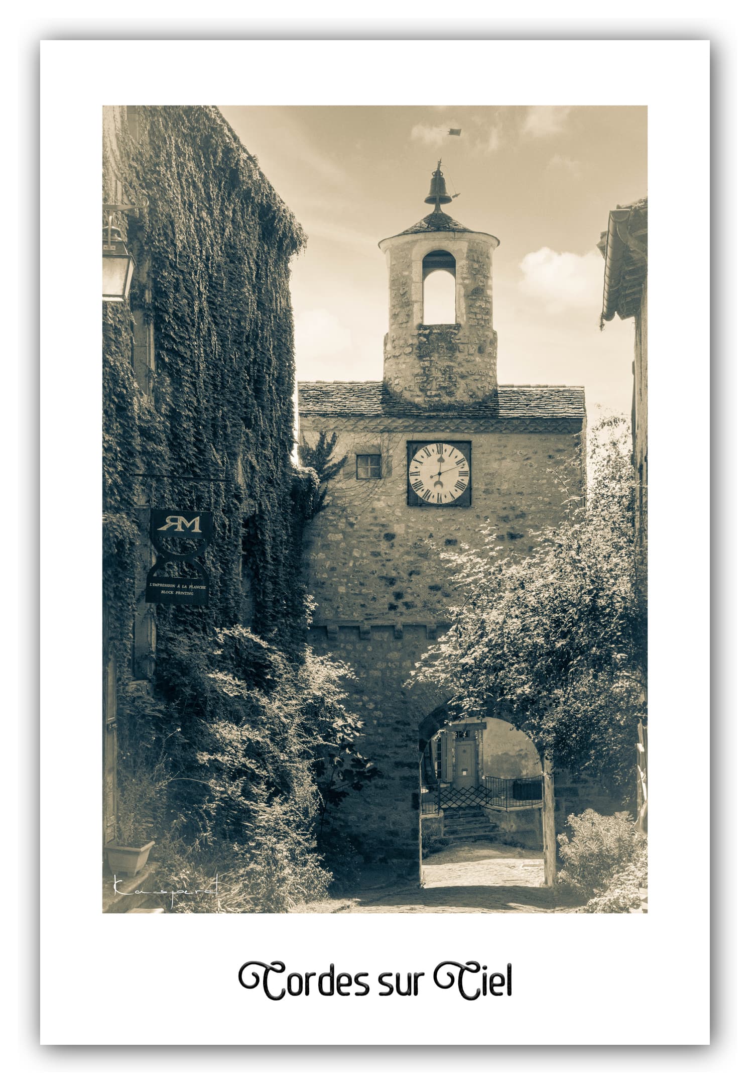 Poster Cordes-sur-Ciel - Tarn (France). Affiches Formats 30x40 cm, 40x60 cm ou 50x70 cm. Impression sur Papier Photo. Décoration murale. Architecture. Noir et Blanc.