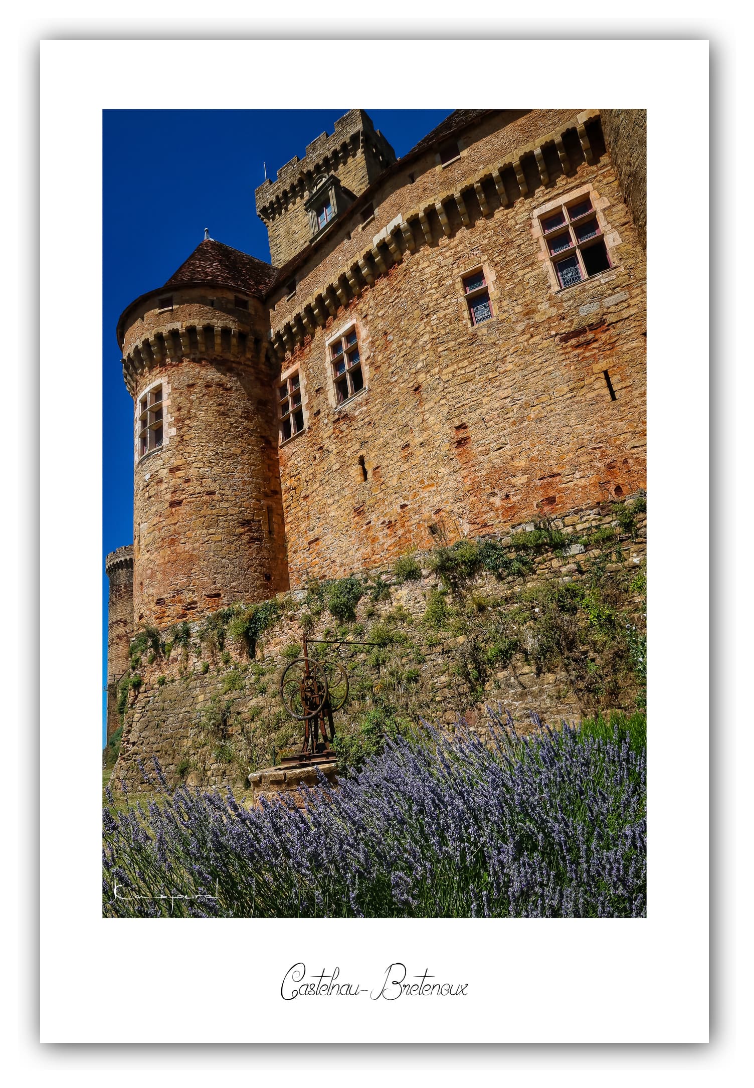 Poster Château de Castelnau-Bretenoux - Lot (France). Affiches Formats 30x40 cm, 40x60 cm ou 50x70 cm. Impression sur Papier Photo. Décoration murale. Paysage. Architecture.