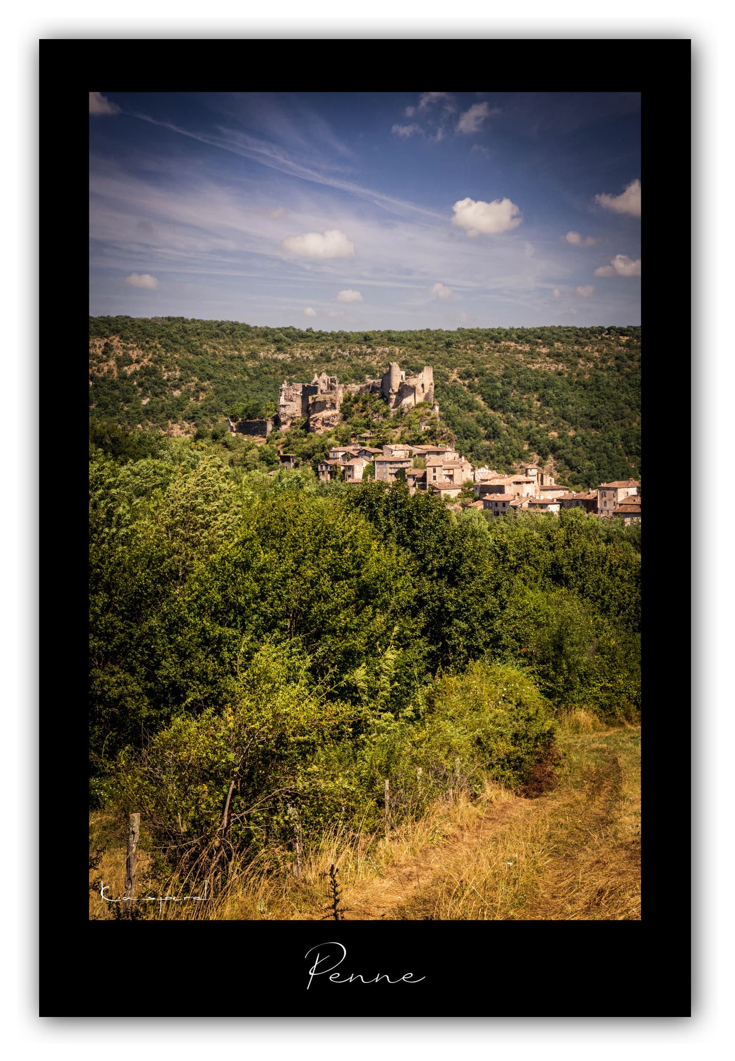 Poster Penne - Tarn (France). Affiches Formats 30x40 cm, 40x60 cm ou 50x70 cm. Impression sur Papier Photo. Décoration murale. Paysage. Architecture. Nature.