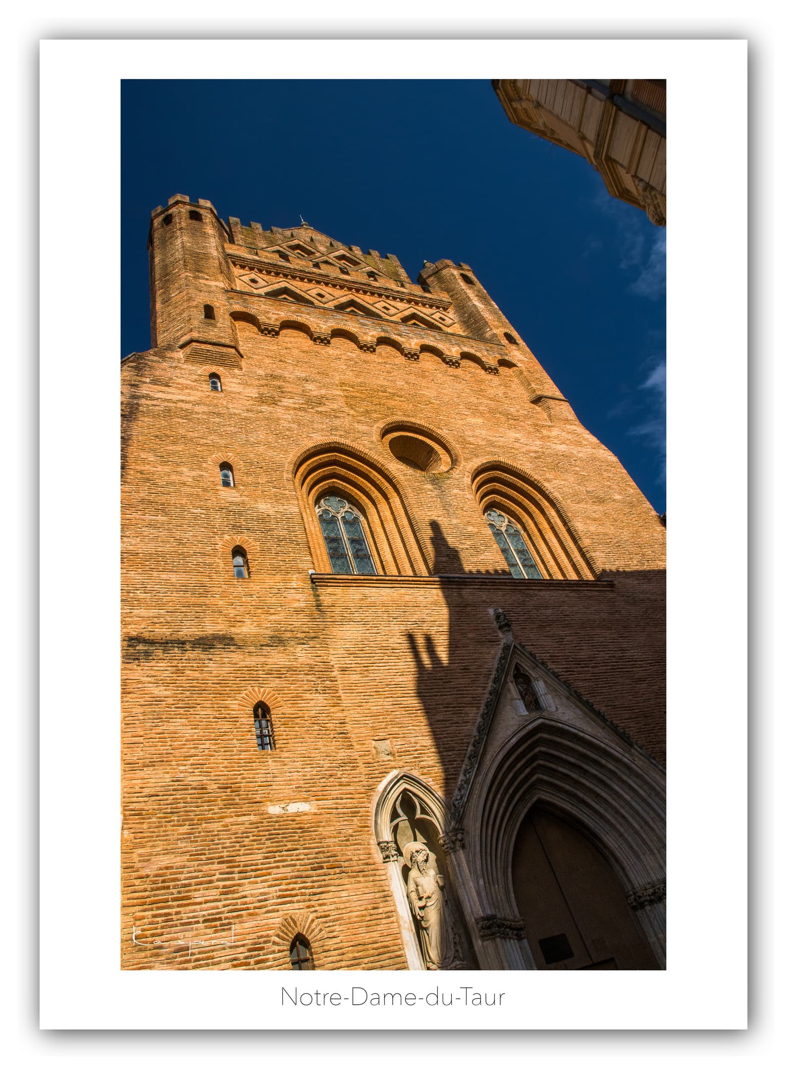 Générique Poster Toulouse (Haute Garonne - France). Affiches Formats 30x40cm, 40x60 cm ou 50x70 cm. Impression sur Papier Photo. Décoration murale. Architecture. Monument.