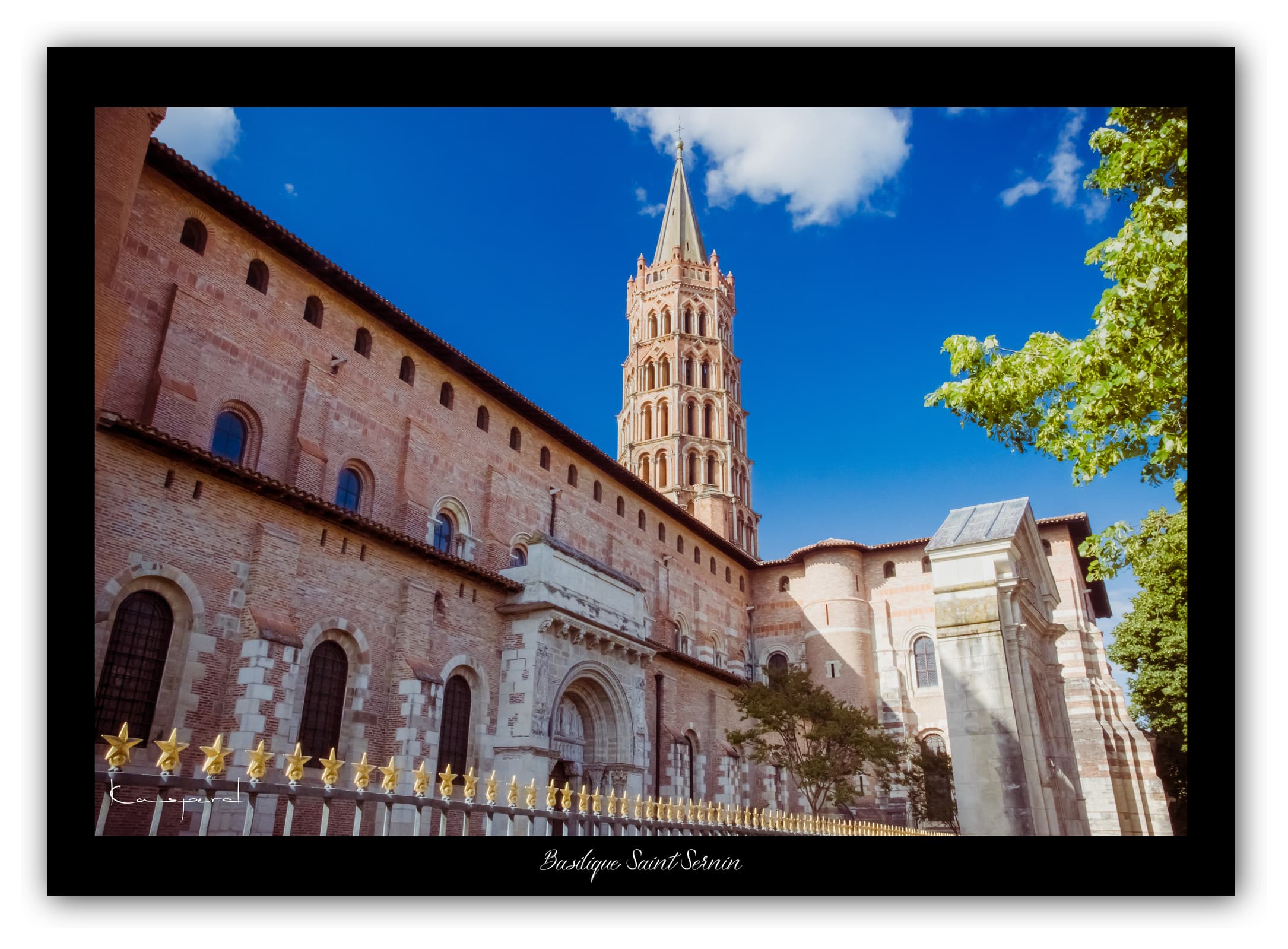 Générique Poster Basilique Saint-Sernin (Toulouse - France). Affiches Formats 30x40cm, 40x60 cm ou 50x70 cm. Impression sur Papier Photo. Décoration murale. Architecture. Monument.