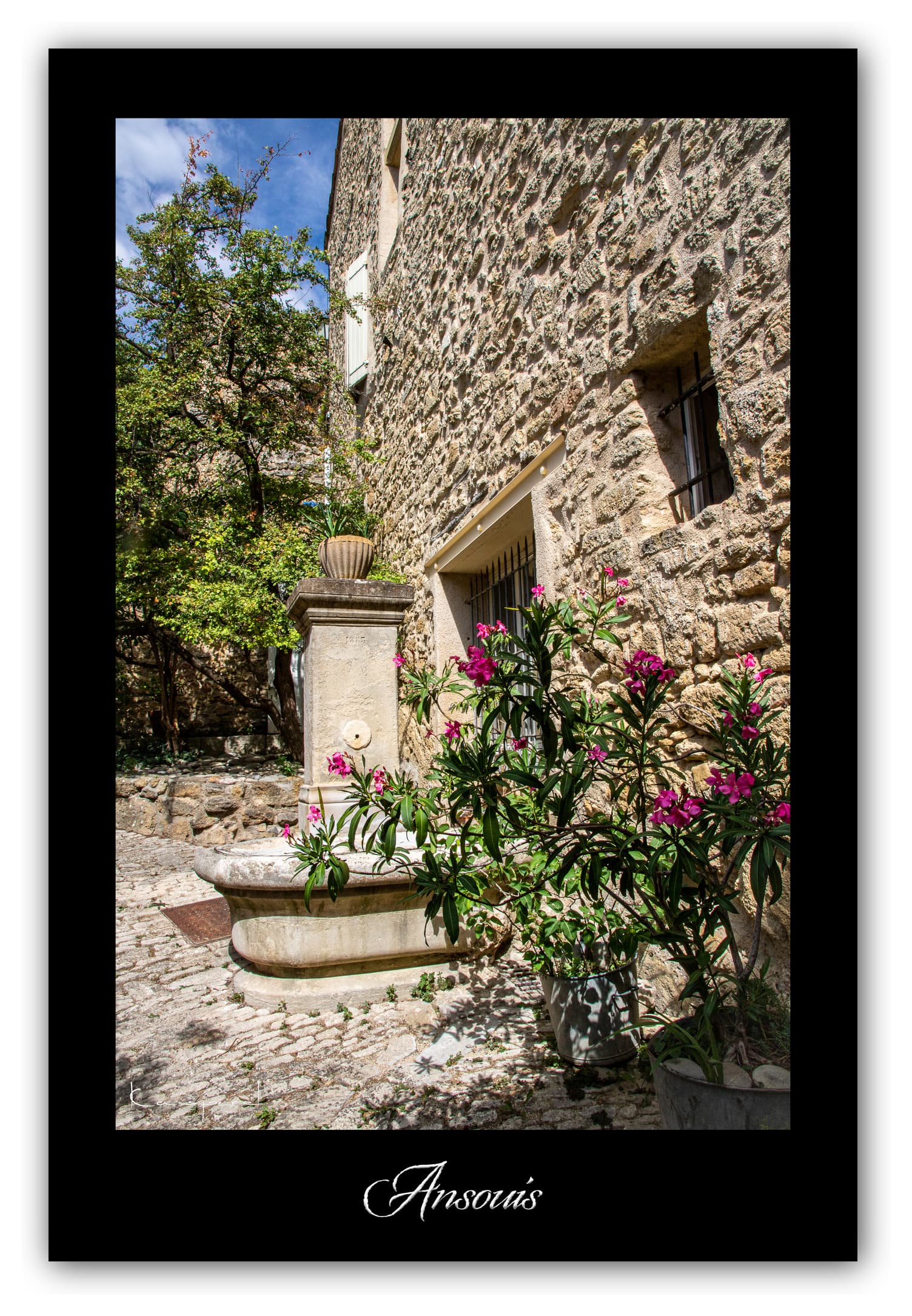 Poster Ansouis (Vaucluse - France). Affiches Formats 30x40 cm, 40x60 cm, 50x70 cm. Impression sur Papier Photo. Décoration murale. Village. Architecture.