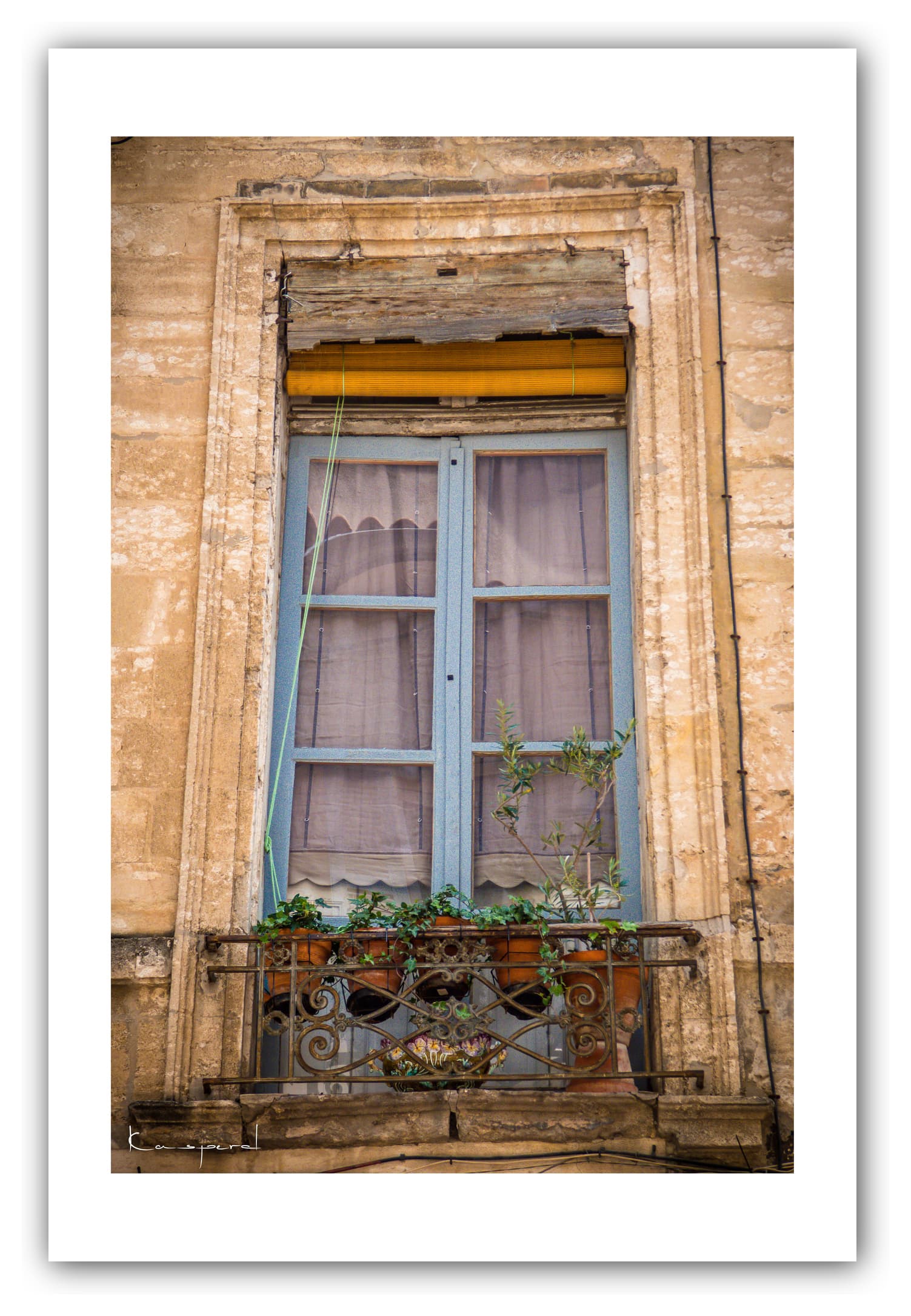 Poster Avignon (France). Affiches Formats 30x40 cm, 40x60 cm ou 50x70 cm. Impression sur Papier Photo. Décoration murale. Ville. Architecture.