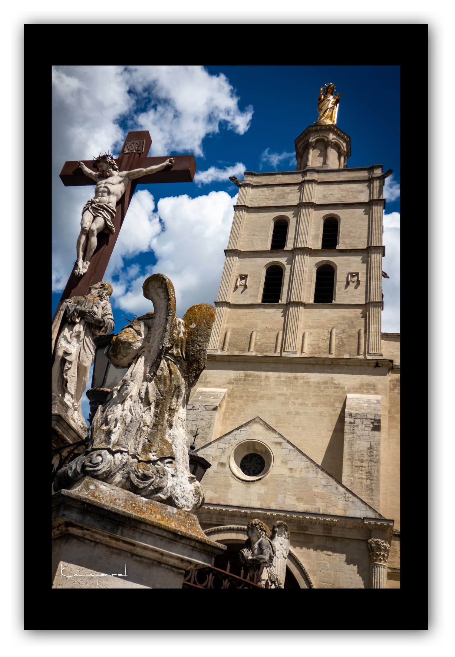 Poster Notre Dame des Doms - Avignon (France). Affiches Formats 30x40 cm, 40x60 cm ou 50x70 cm. Impression sur Papier Photo. Décoration murale. Ville. Cathédrale. Architecture.