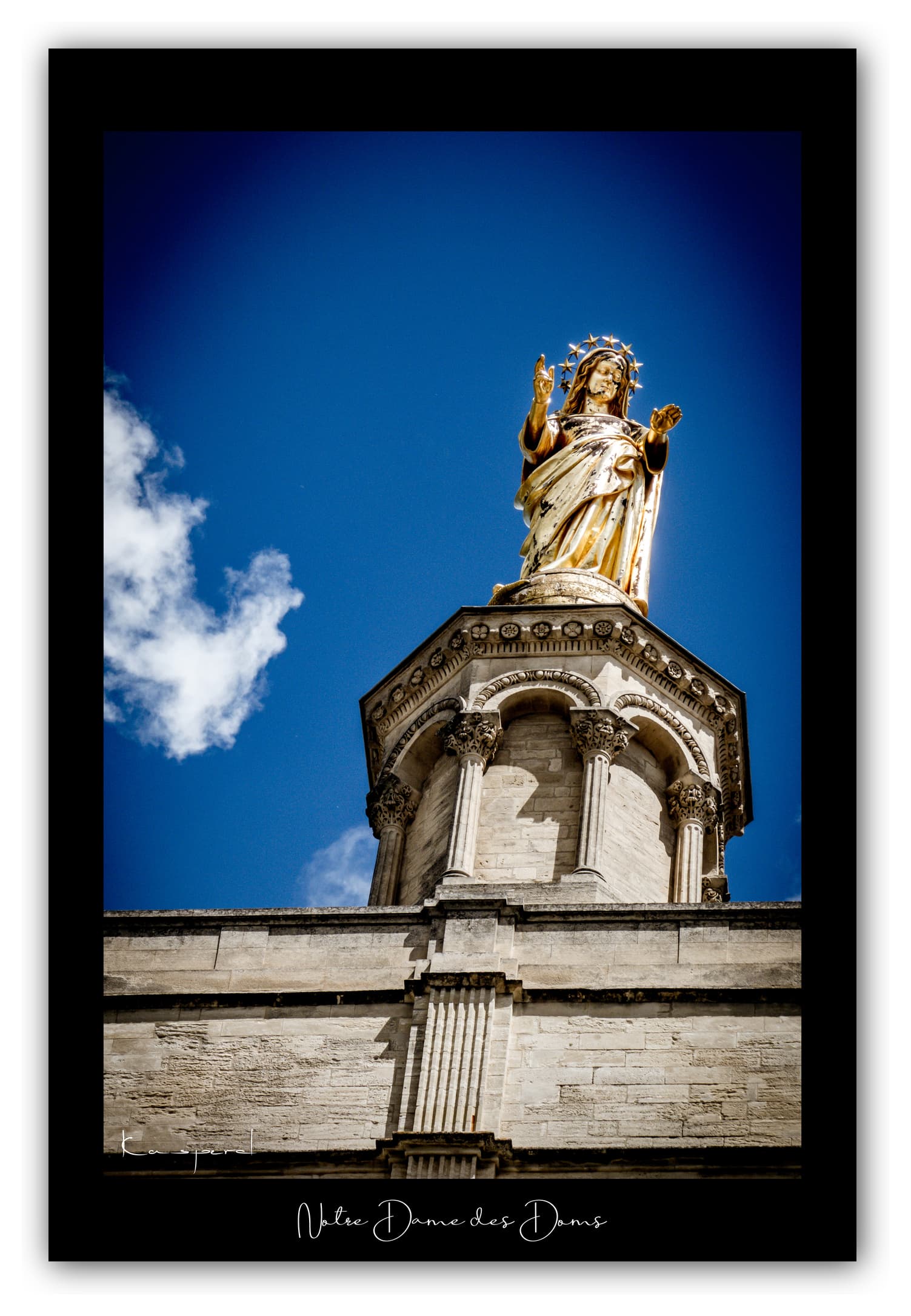 Poster Notre Dame des Doms - Avignon (France). Affiches Formats 30x40 cm, 40x60 cm ou 50x70 cm. Impression sur Papier Photo. Décoration murale. Ville. Cathédrale. Architecture.