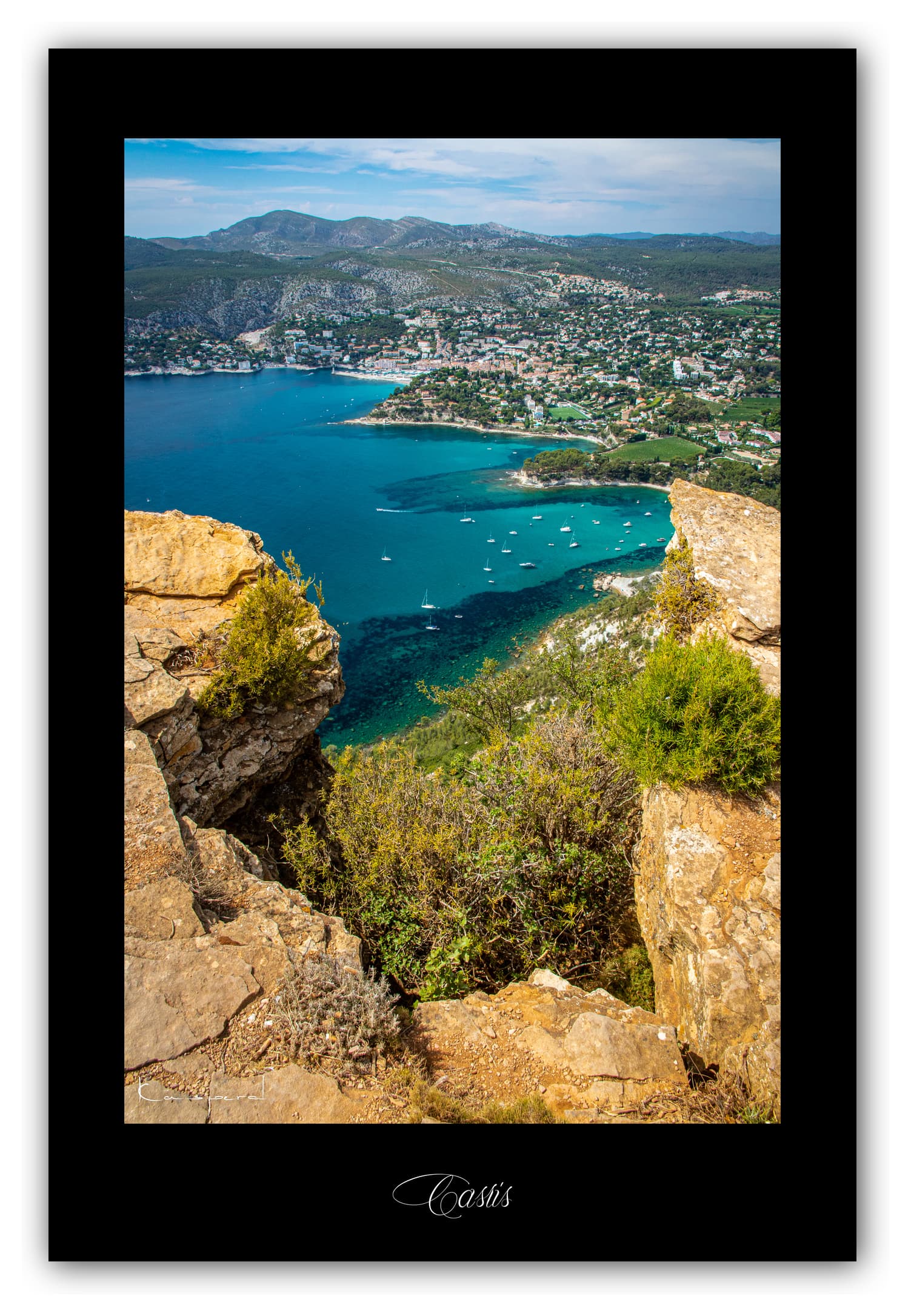 Poster Cassis (Bouches du Rhône - France). Affiches Formats 30x40 cm, 40x60 cm ou 50x70 cm. Impression sur Papier Photo. Décoration murale. Mer. Méditerranée. Paysage.