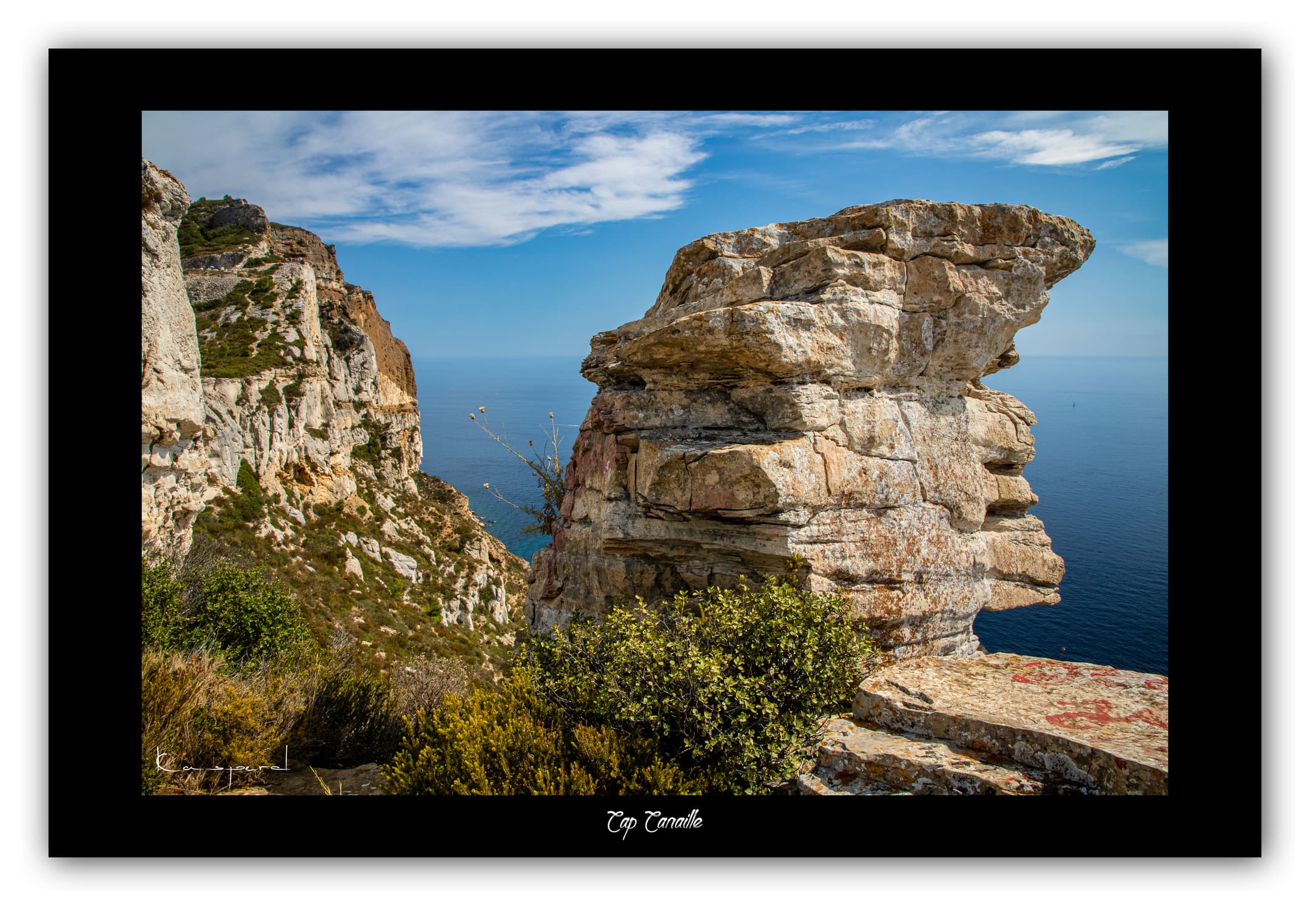Poster Cap Canaille (Bouches du Rhône - France). Affiches Formats 30x40 cm, 40x60 cm ou 50x70 cm. Impression sur Papier Photo. Décoration murale. Mer. Méditerranée. Paysage.