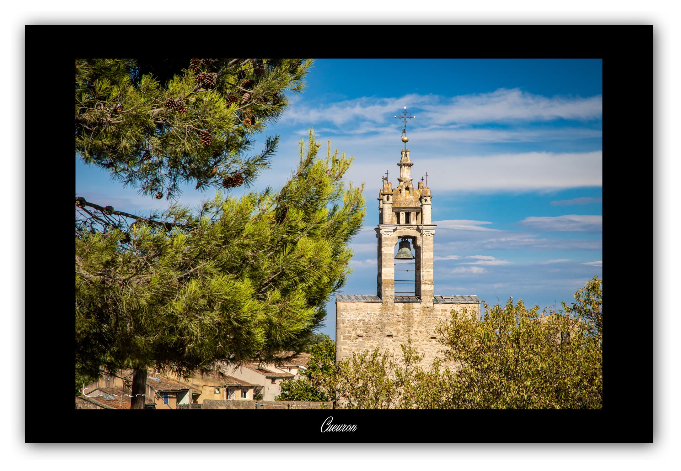 Poster Cucuron (Vaucluse - France). Affiches Formats 30x40 cm, 40x60 cm, 50x70 cm. Impression sur Papier Photo. Décoration murale. Village. Architecture.