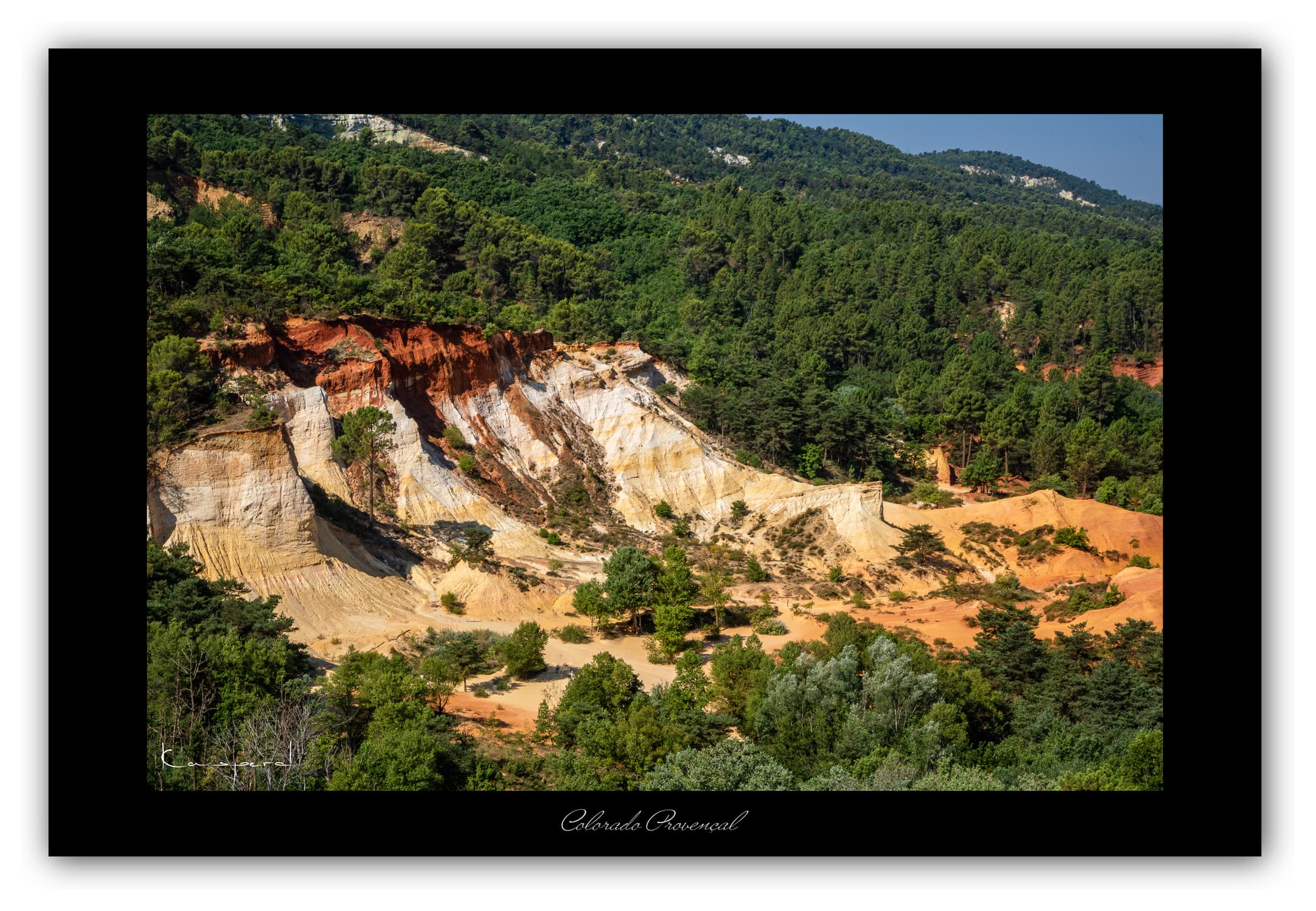 Poster Colorado de Rustrel (Vaucluse - France). Affiches Formats 30x40 cm, 40x60 cm ou 50x70 cm. Impression sur Papier Photo. Décoration murale. Paysage. Couleur.