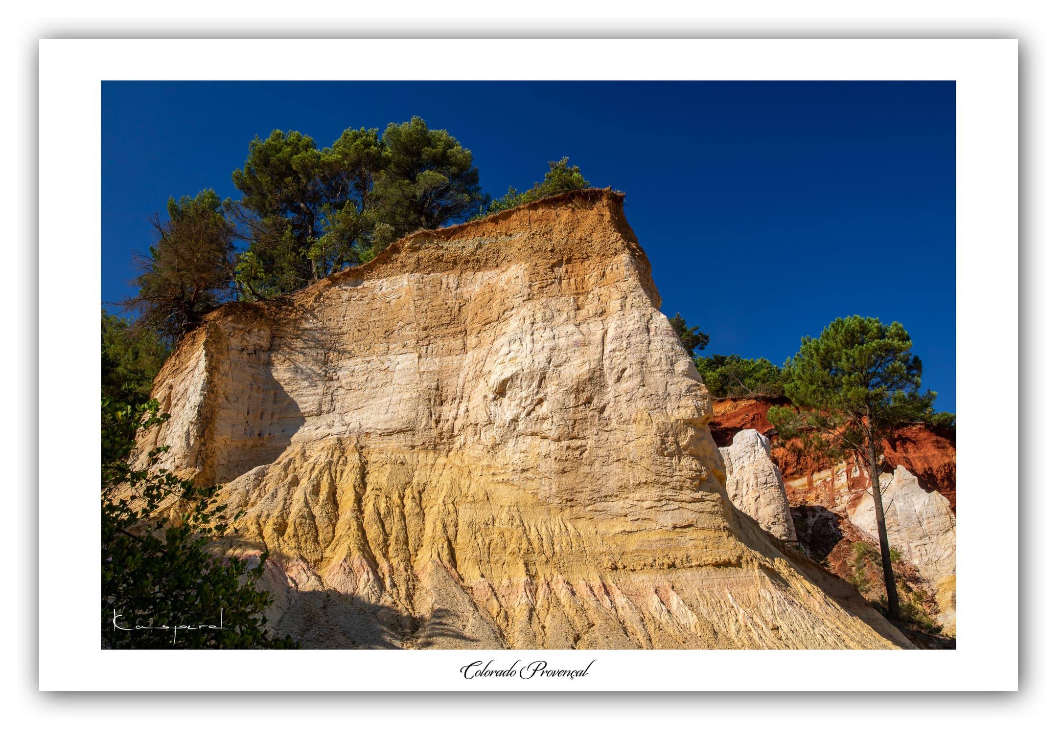 Poster Colorado de Rustrel (Vaucluse - France). Affiches Formats 30x40 cm, 40x60 cm ou 50x70 cm. Impression sur Papier Photo. Décoration murale. Paysage. Couleur.