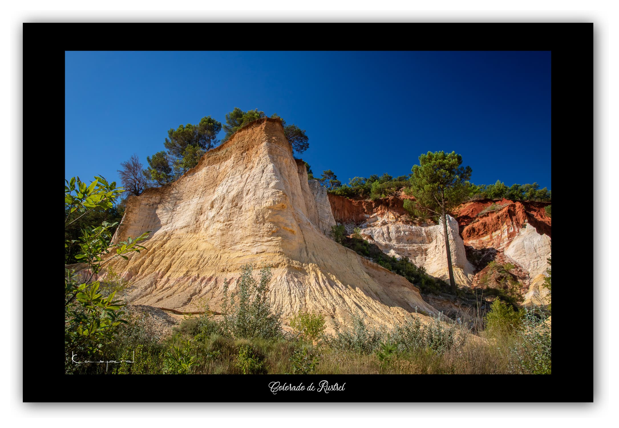 Poster Colorado de Rustrel (Vaucluse - France). Affiches Formats 30x40 cm, 40x60 cm ou 50x70 cm. Impression sur Papier Photo. Décoration murale. Paysage. Couleur.