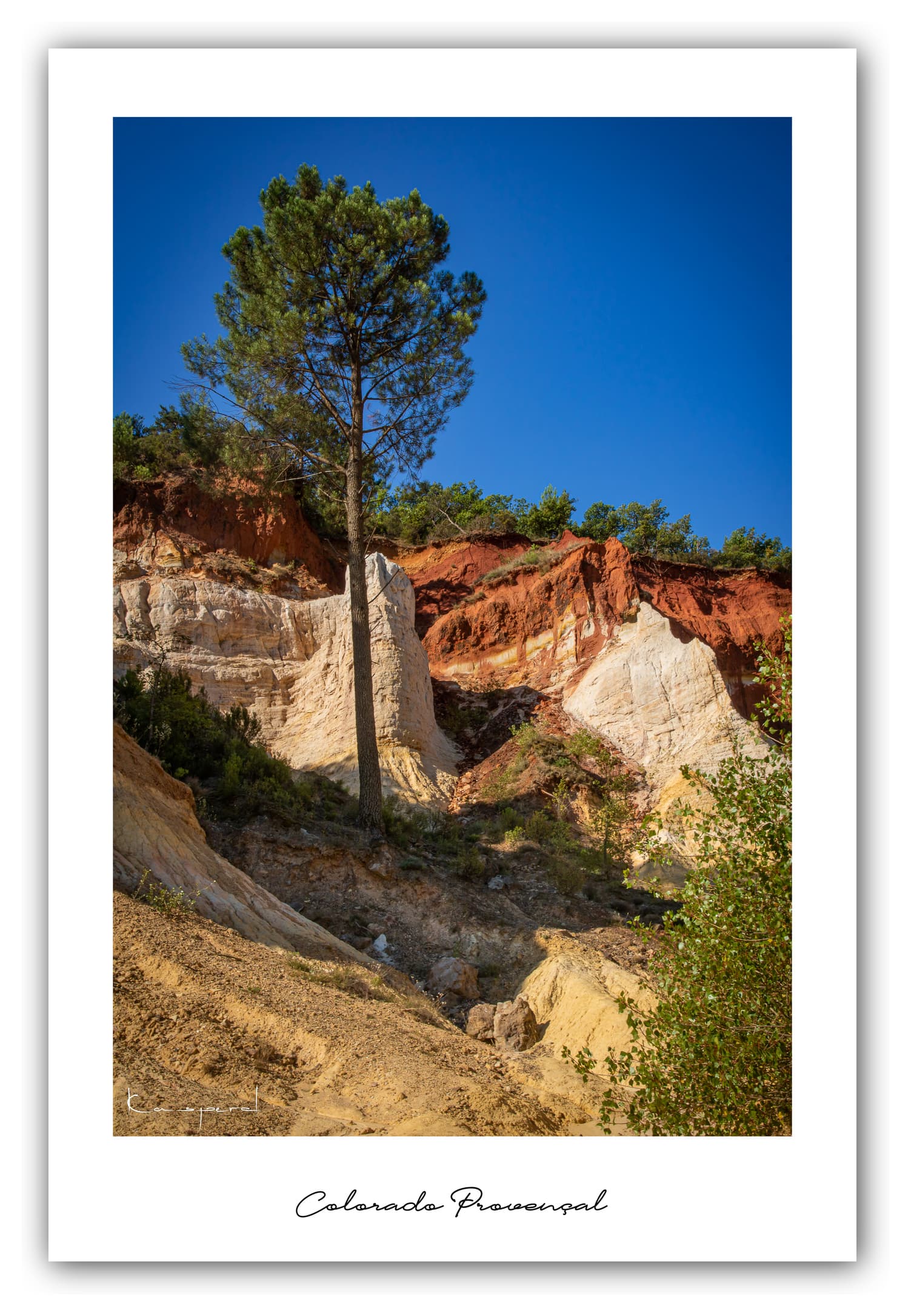 Poster Colorado de Rustrel (Vaucluse - France). Affiches Formats 30x40 cm, 40x60 cm ou 50x70 cm. Impression sur Papier Photo. Décoration murale. Paysage. Couleur.