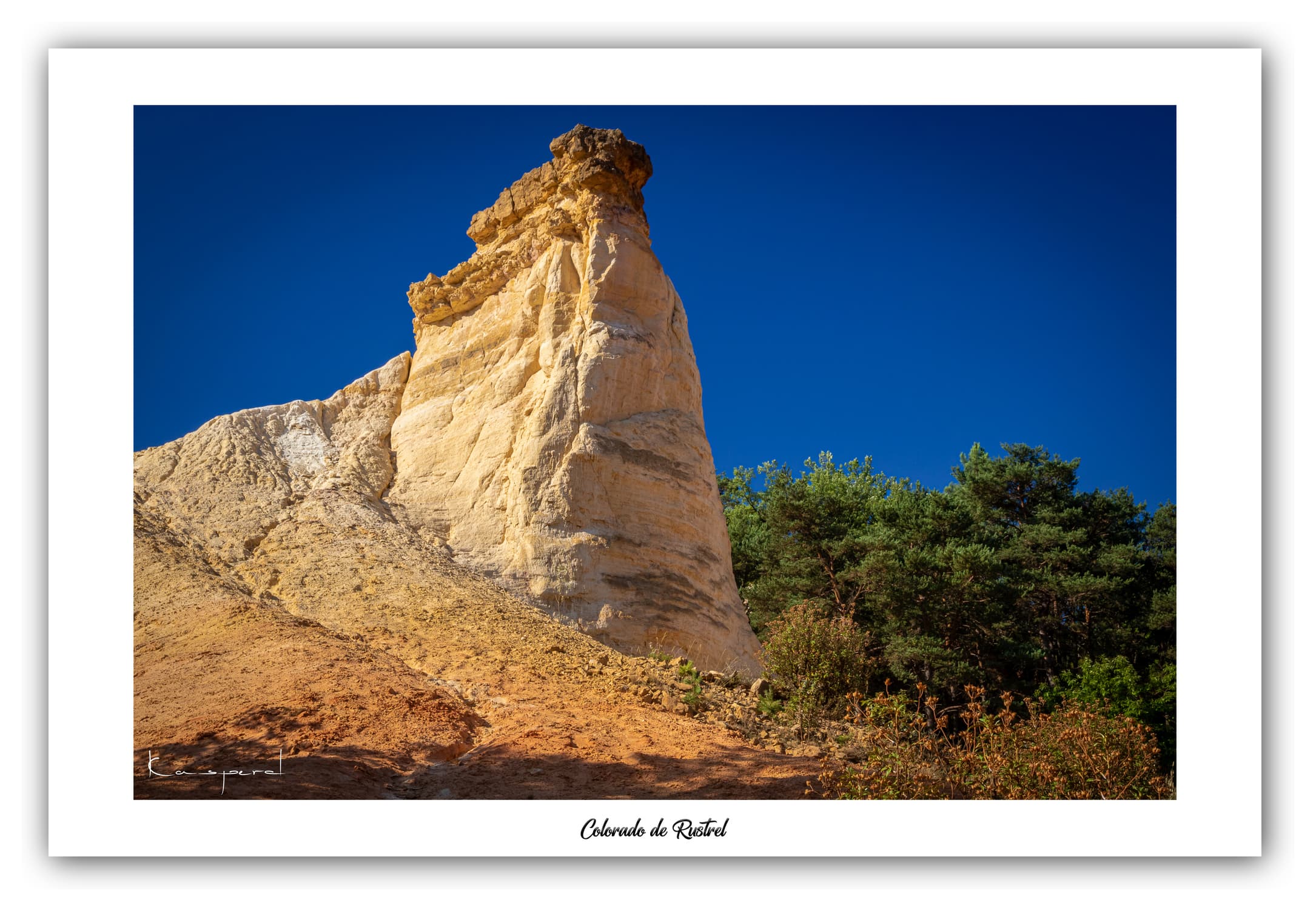 Poster Colorado de Rustrel (Vaucluse - France). Affiches Formats 30x40 cm, 40x60 cm ou 50x70 cm. Impression sur Papier Photo. Décoration murale. Paysage. Couleur.