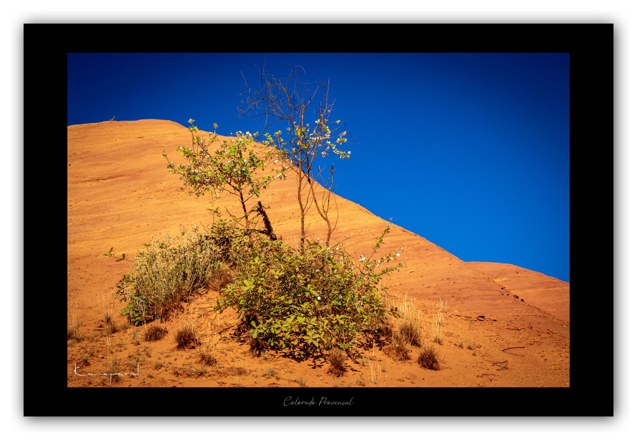 Poster Colorado de Rustrel (Vaucluse - France). Affiches Formats 30x40 cm, 40x60 cm ou 50x70 cm. Impression sur Papier Photo. Décoration murale. Paysage. Couleur.