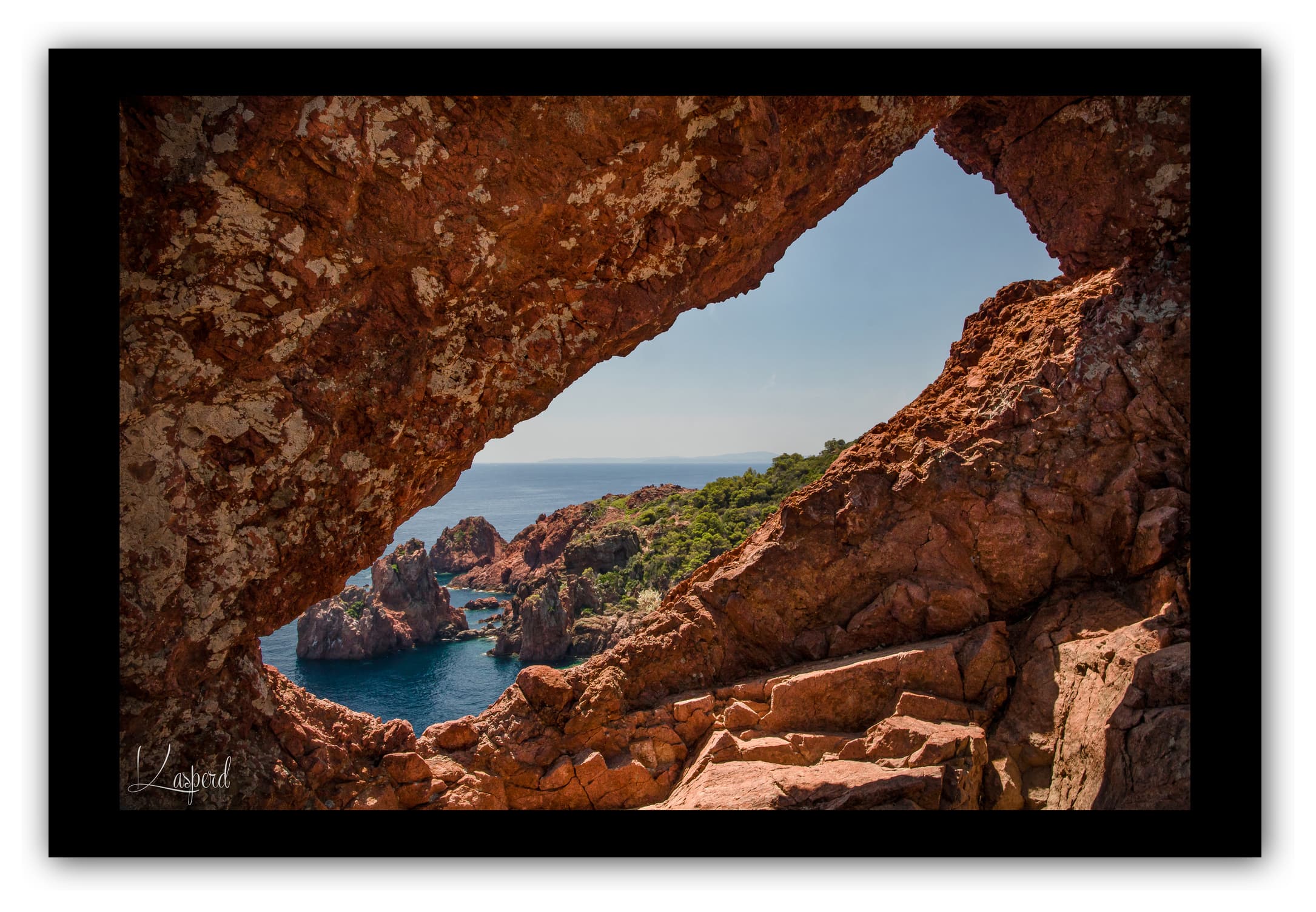 Poster Corniche de l'Estérel - Var (France). Affiches Formats 30x40 cm, 40x60 cm ou 50x70 cm. Impression sur Papier Photo. Décoration murale. Nature. Paysage. Panorama. Mer.