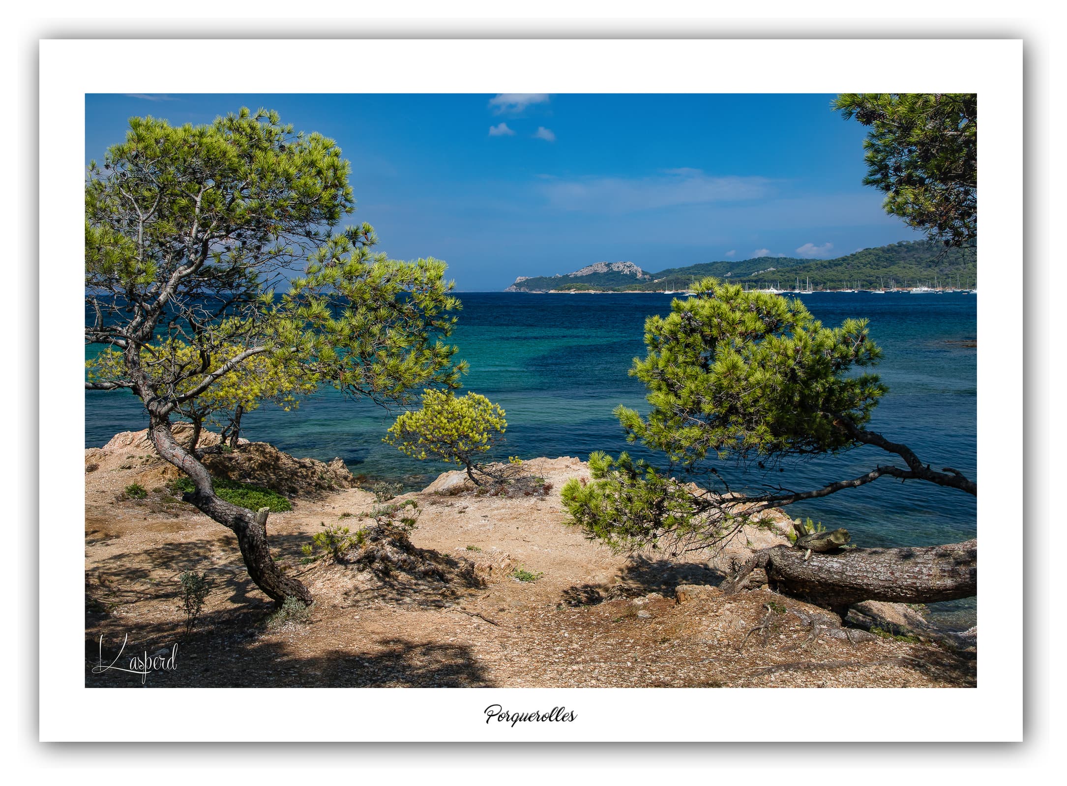 Poster Porquerolles (Var - France). Affiches Formats 30x40 cm, 40x60 cm ou 50x70 cm. Impression sur Papier Photo. Décoration murale. Paysage. Pop Color.
