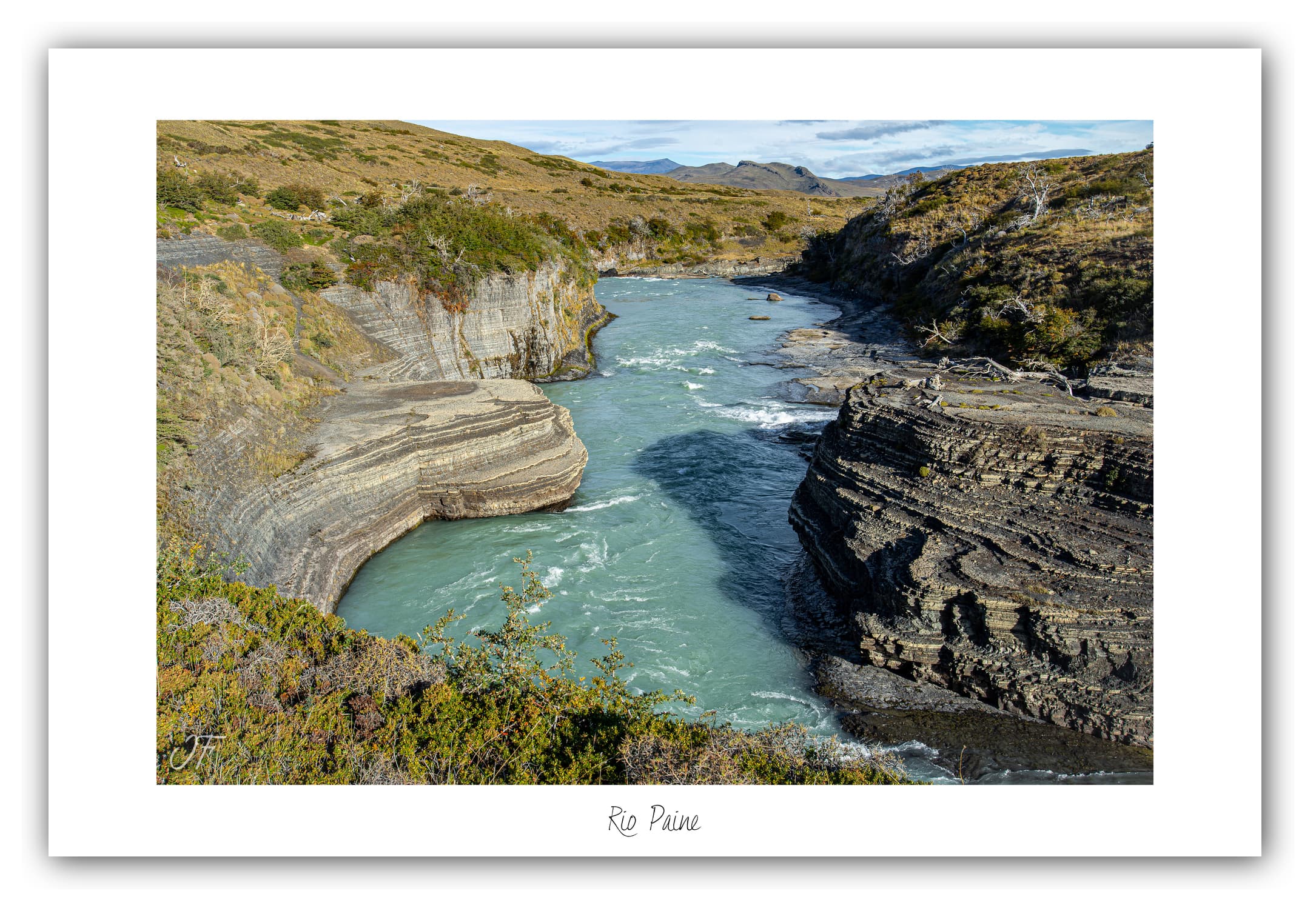 Poster Rio Paine (Chili). Affiches Formats 30x40 cm, 40x60 cm ou 50x70 cm. Impression sur Papier Photo. Décoration murale. Nature. Paysage. Panorama. Montagne.