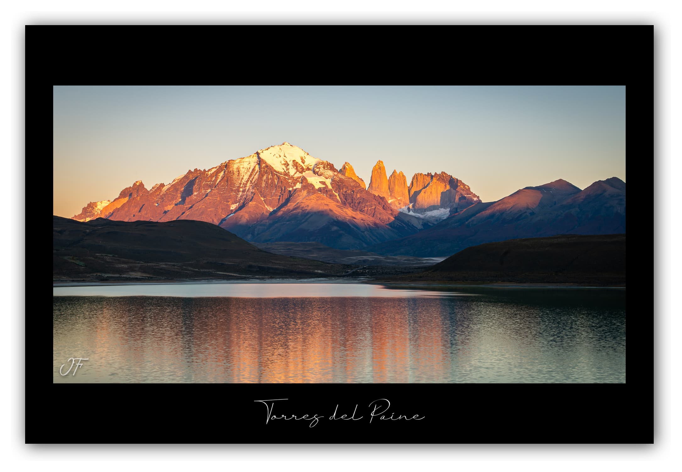 Poster Torres del Paine (Chili). Affiches Formats 30x40 cm, 40x60 cm ou 50x70 cm. Impression sur Papier Photo. Décoration murale. Nature. Paysage. Panorama. Montagne.
