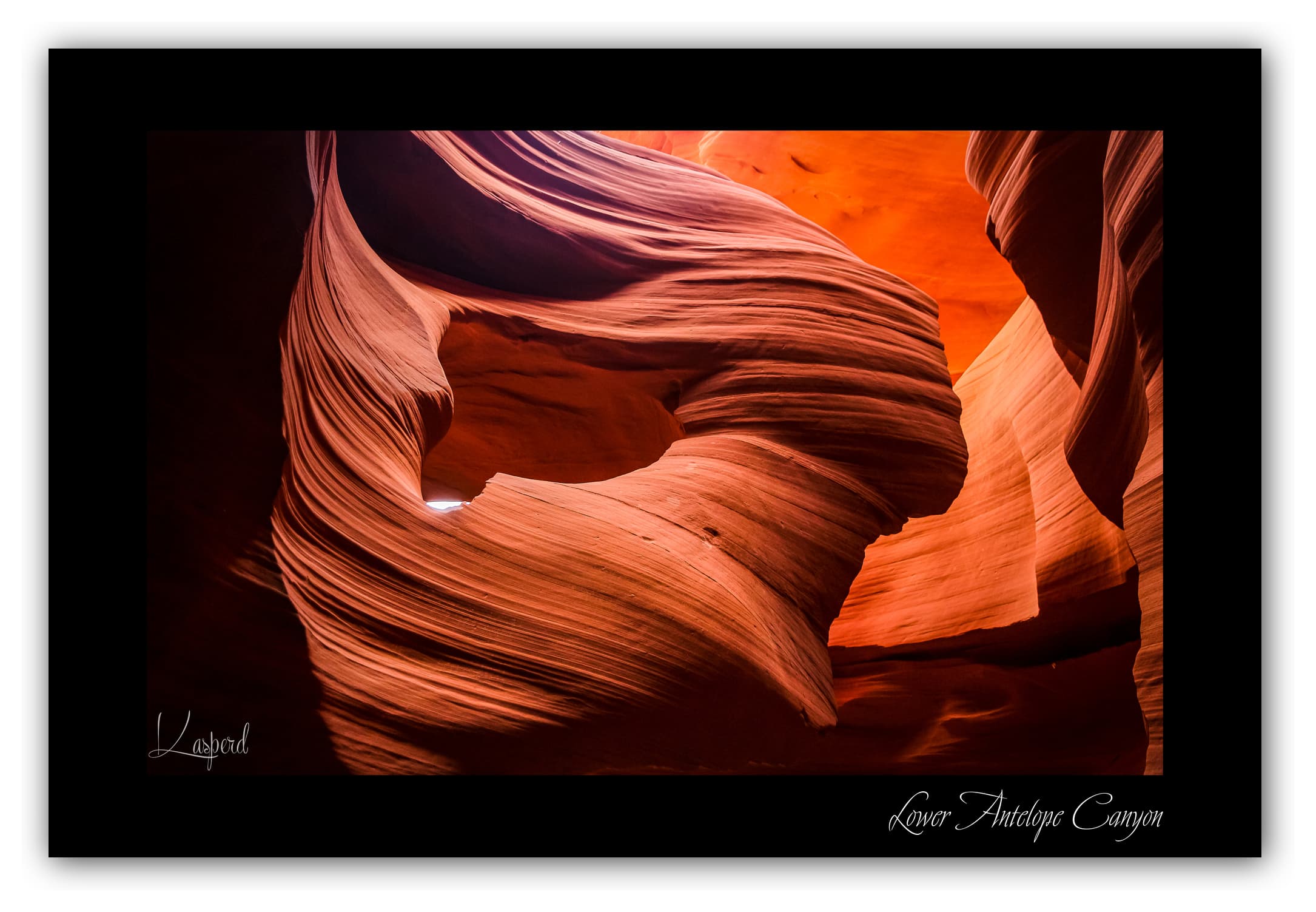 Poster Lower Antelope Canyon - Arizona (États-Unis). Affiches Formats 30x40 cm, 40x60 cm ou 50x70 cm. Impression sur Papier Photo. Décoration murale. Paysage. Ouest Américain.