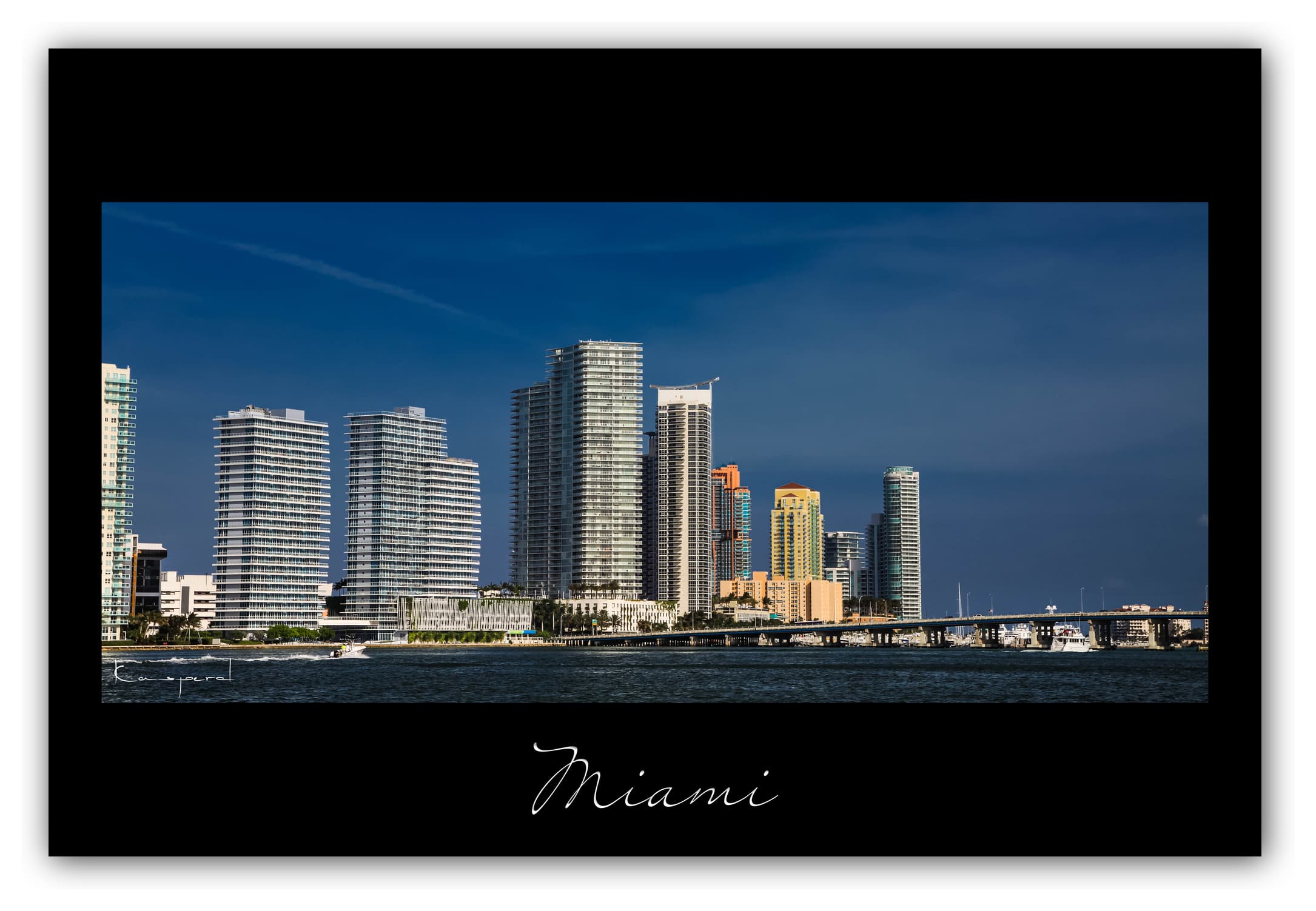 Poster Miami - Floride (États-Unis). Affiches Formats 30x40 cm, 40x60 cm ou 50x70cm. Impression sur Papier Photo. Décoration murale. Ville. Paysage. Coucher de Soleil. Sunrise. Mer.