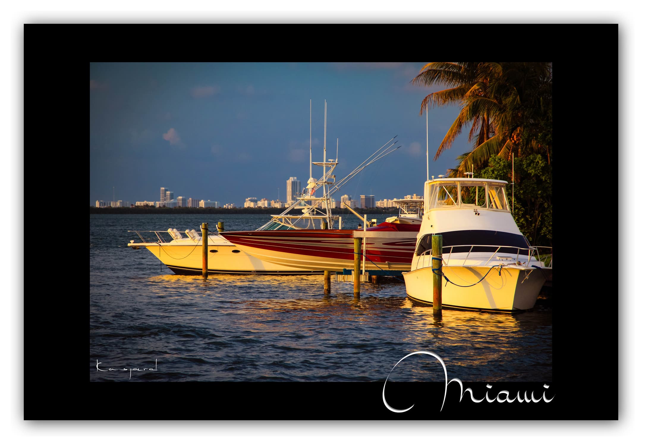 Poster Miami - Floride (États-Unis). Affiches Formats 30x40 cm, 40x60 cm ou 50x70cm. Impression sur Papier Photo. Décoration murale. Ville. Paysage. Coucher de Soleil. Sunrise. Mer.