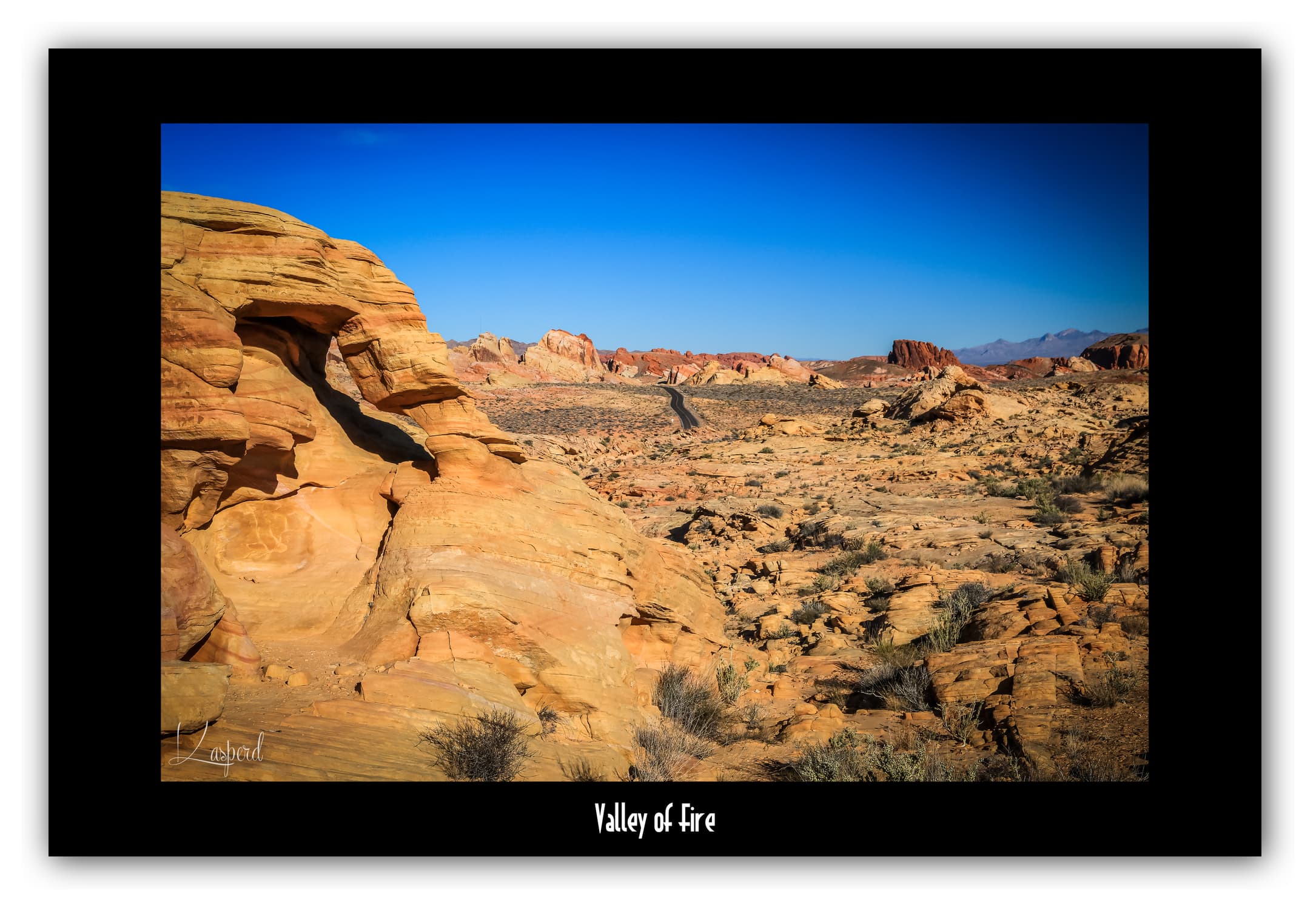 Poster Valley of Fire - Nevada (États-Unis). Affiches Formats 30x40 cm, 40x60 cm ou 50x70 cm. Impression sur Papier Photo. Décoration murale. Paysage. Ouest Américain.