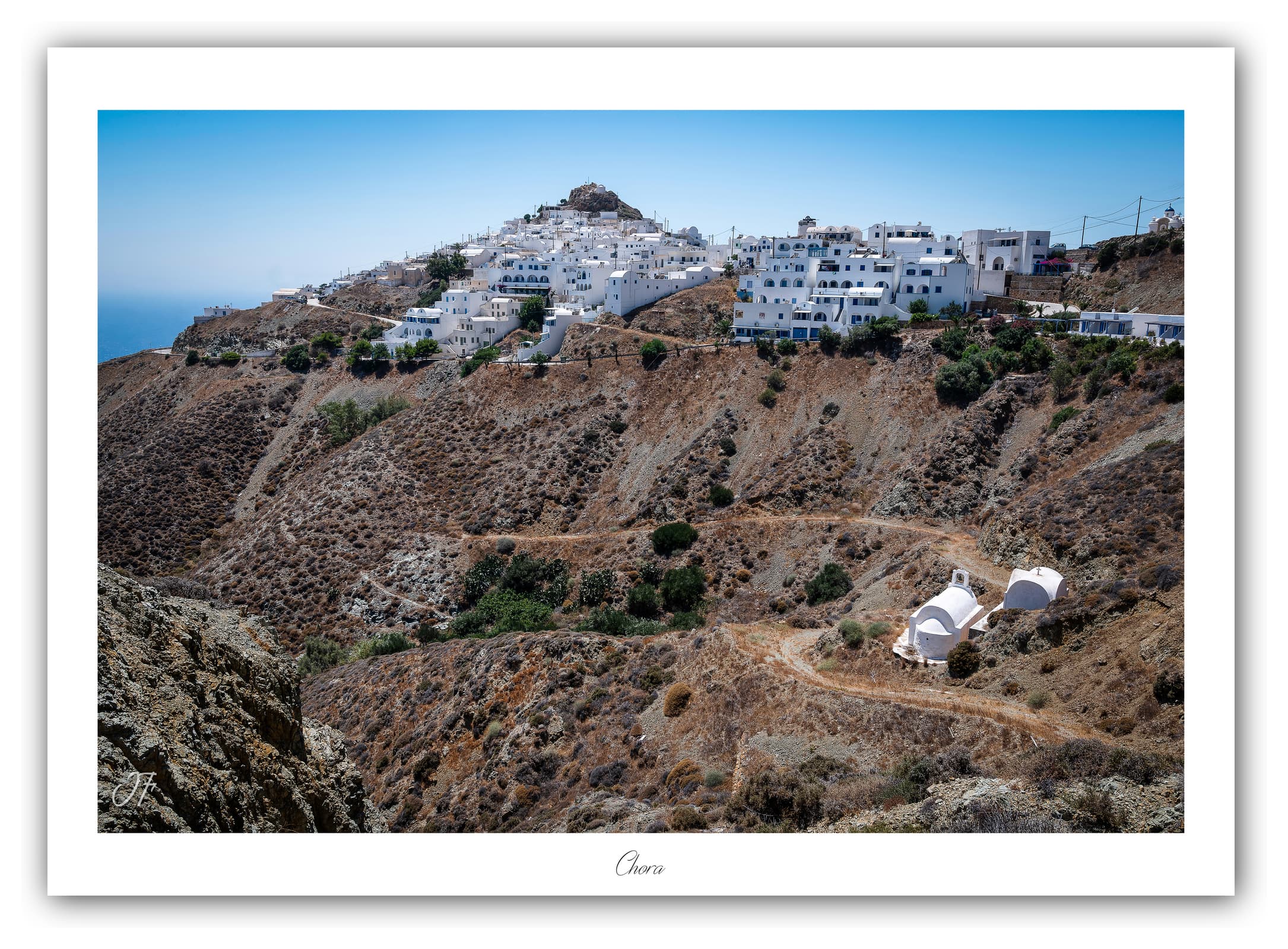 Générique Poster Chora (Anafi - Grèce). Affiches Formats 30x40cm, 40x60 cm ou 50x70 cm. Impression sur Papier Photo. Décoration murale. Architecture. Mer.