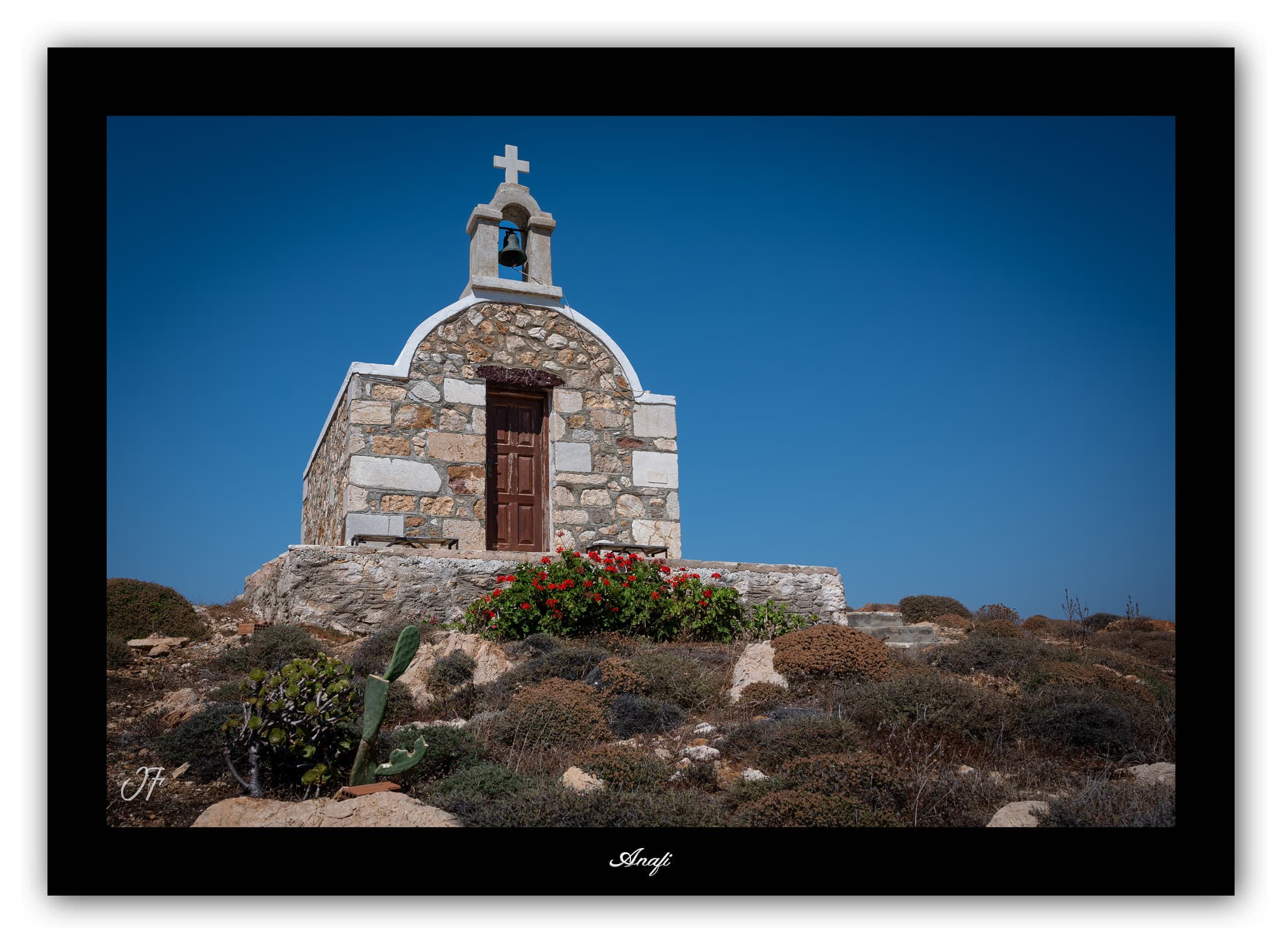 Générique Poster Chapelle à Anafi (Grèce). Affiches Formats 30x40cm, 40x60 cm ou 50x70 cm. Impression sur Papier Photo. Décoration murale. Architecture. Mer.