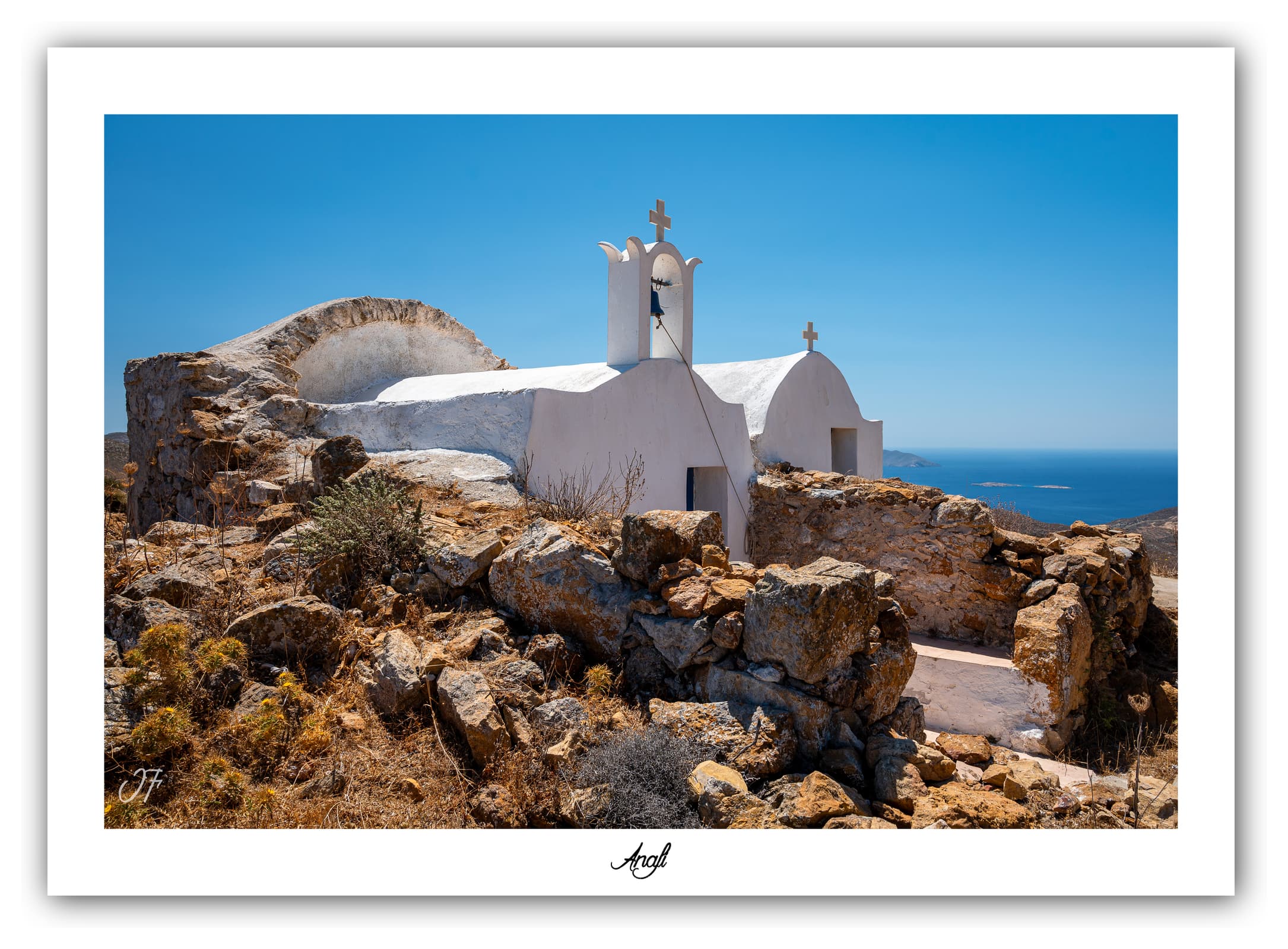Générique Poster Chapelle à Anafi (Grèce). Affiches Formats 30x40cm, 40x60 cm ou 50x70 cm. Impression sur Papier Photo. Décoration murale. Architecture. Mer.