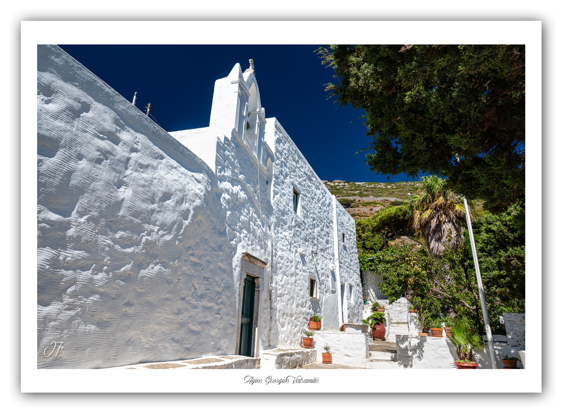 Générique Poster Agios Georgios Valsamitis (Amorgos - Grèce). Affiches Formats 30x40cm, 40x60 cm ou 50x70 cm. Impression sur Papier Photo. Décoration murale. Architecture. Mer.