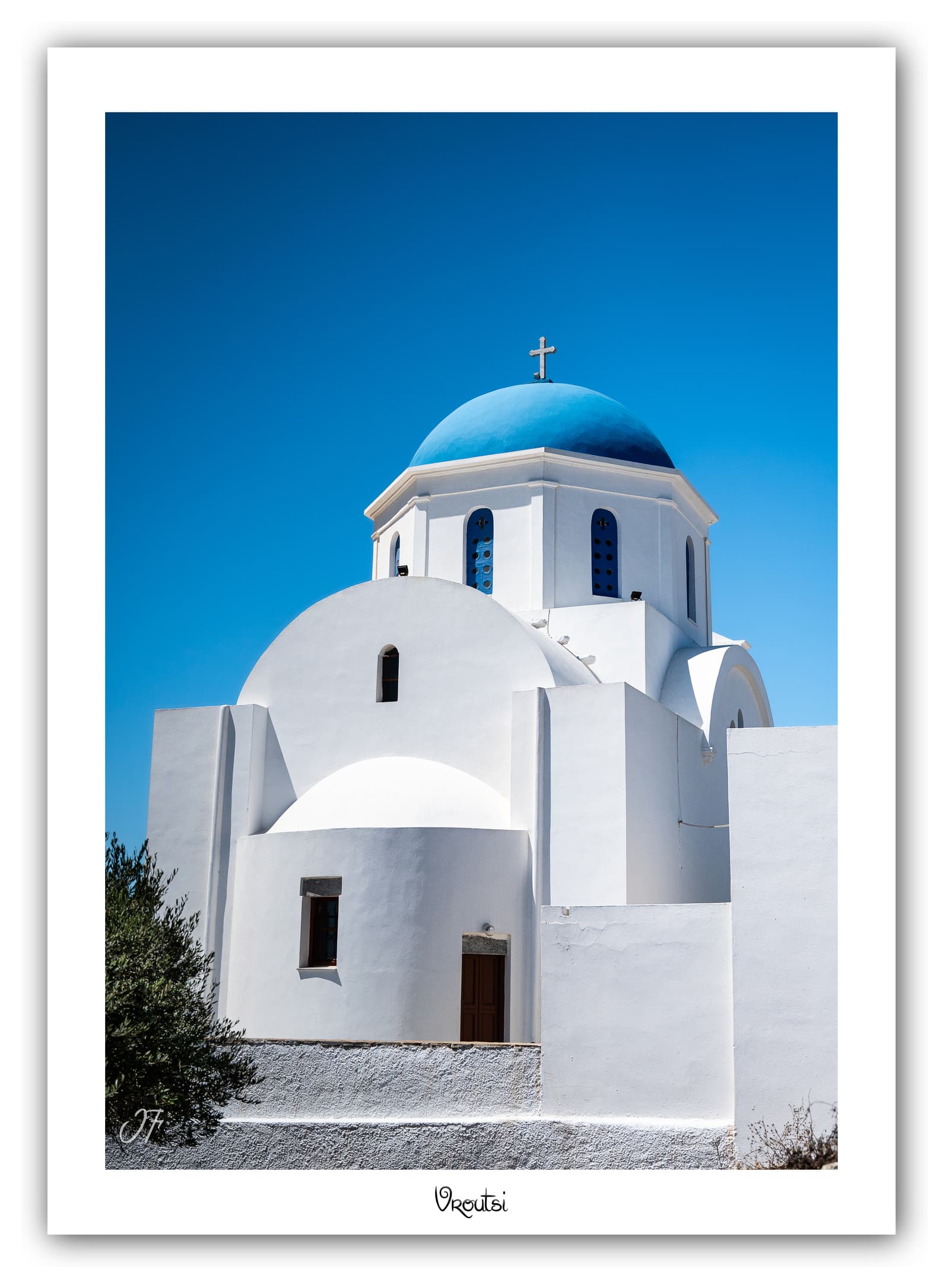 Générique Poster Vroutsi (Amorgos - Grèce). Affiches Formats 30x40cm, 40x60 cm ou 50x70 cm. Impression sur Papier Photo. Décoration murale. Architecture. Mer.