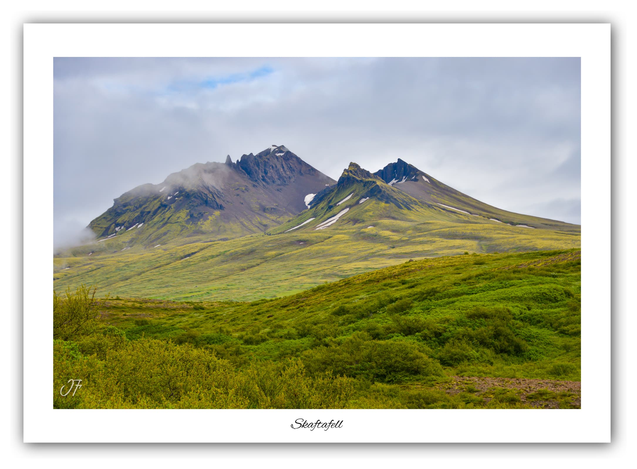 Poster Skaftafell (Islande). Affiches Formats 30x40cm, 40x60 cm ou 50x70 cm. Impression sur Papier Photo. Décoration murale. Montagne. Paysage.