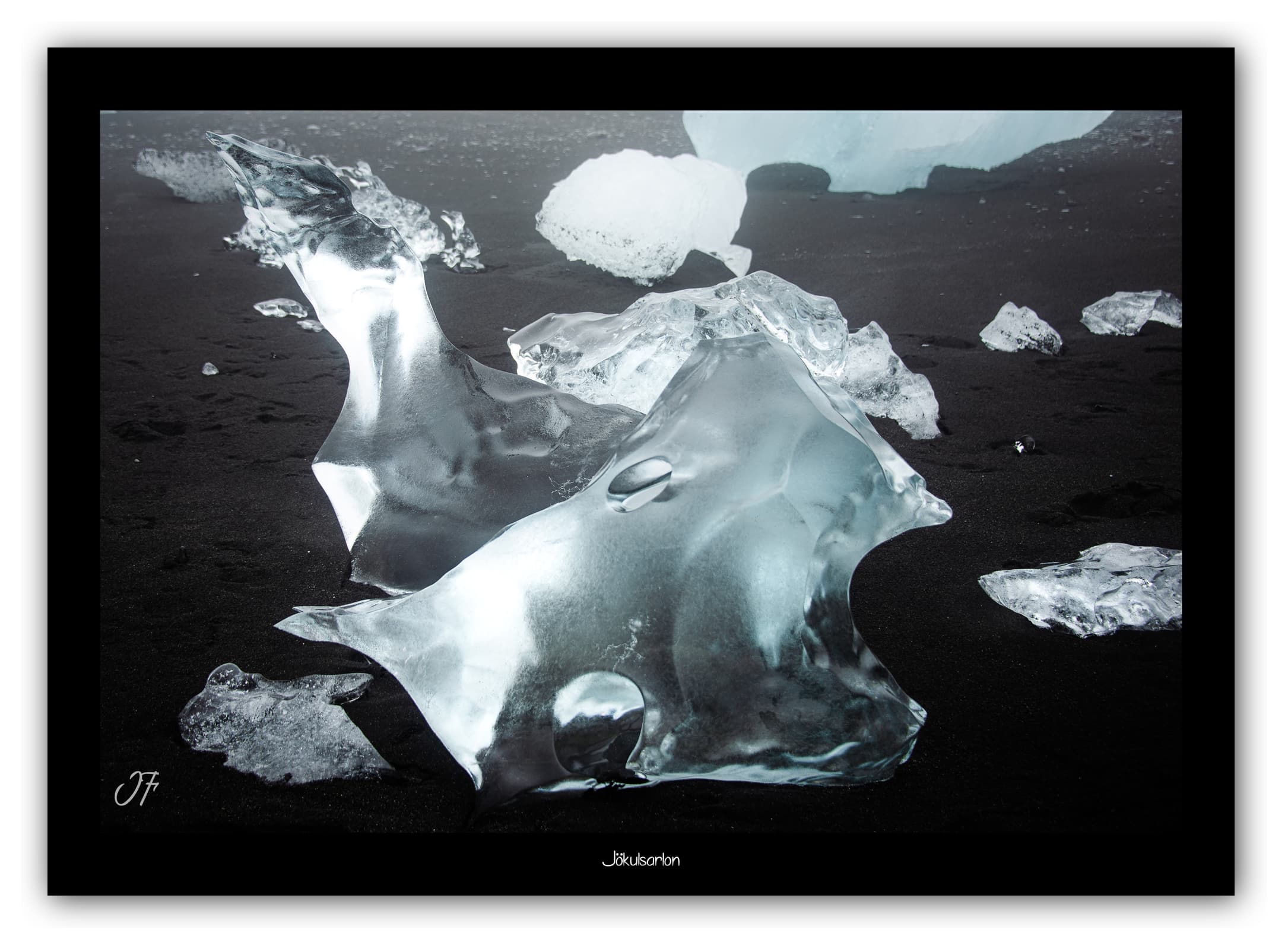 Poster Jökulsarlon (Islande). Affiches Formats 30x40cm, 40x60 cm ou 50x70 cm. Impression sur Papier Photo. Décoration murale. Plage. Glacier.
