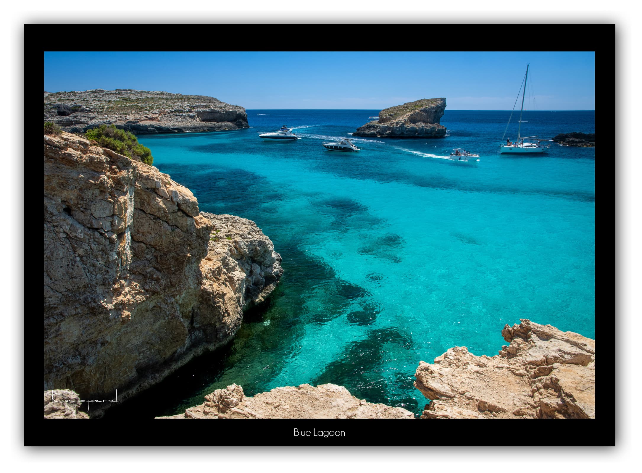 Générique Poster Blue Lagoon (Malte). Affiches Formats 30x40cm, 40x60 cm ou 50x70 cm. Impression sur Papier Photo. Décoration murale. Paysage. Mer. Îles.