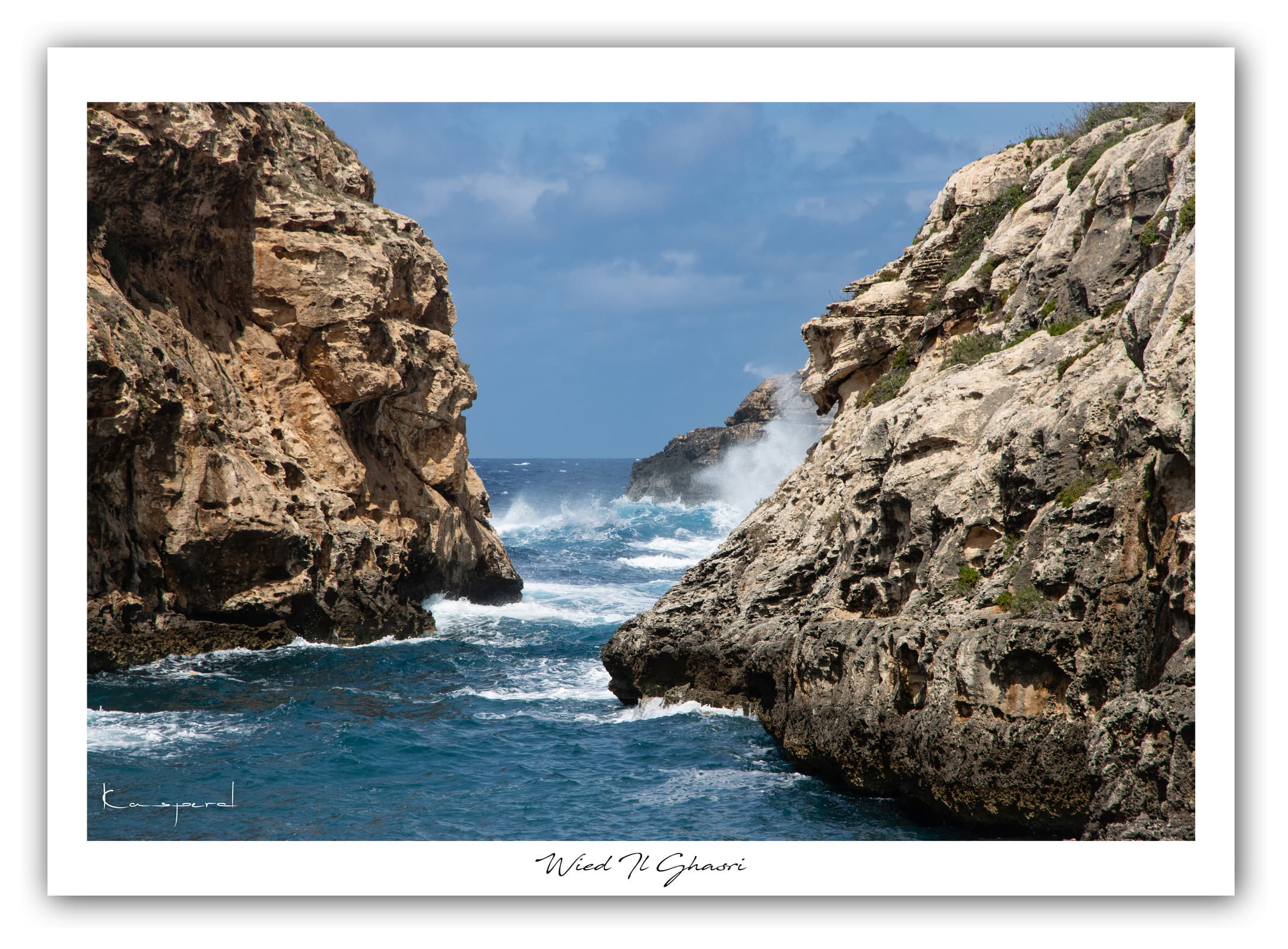Générique Poster Wied Il-Ghasri (Gozo). Affiches Formats 30x40cm, 40x60 cm ou 50x70 cm. Impression sur Papier Photo. Décoration murale. Paysage. Mer. Îles.