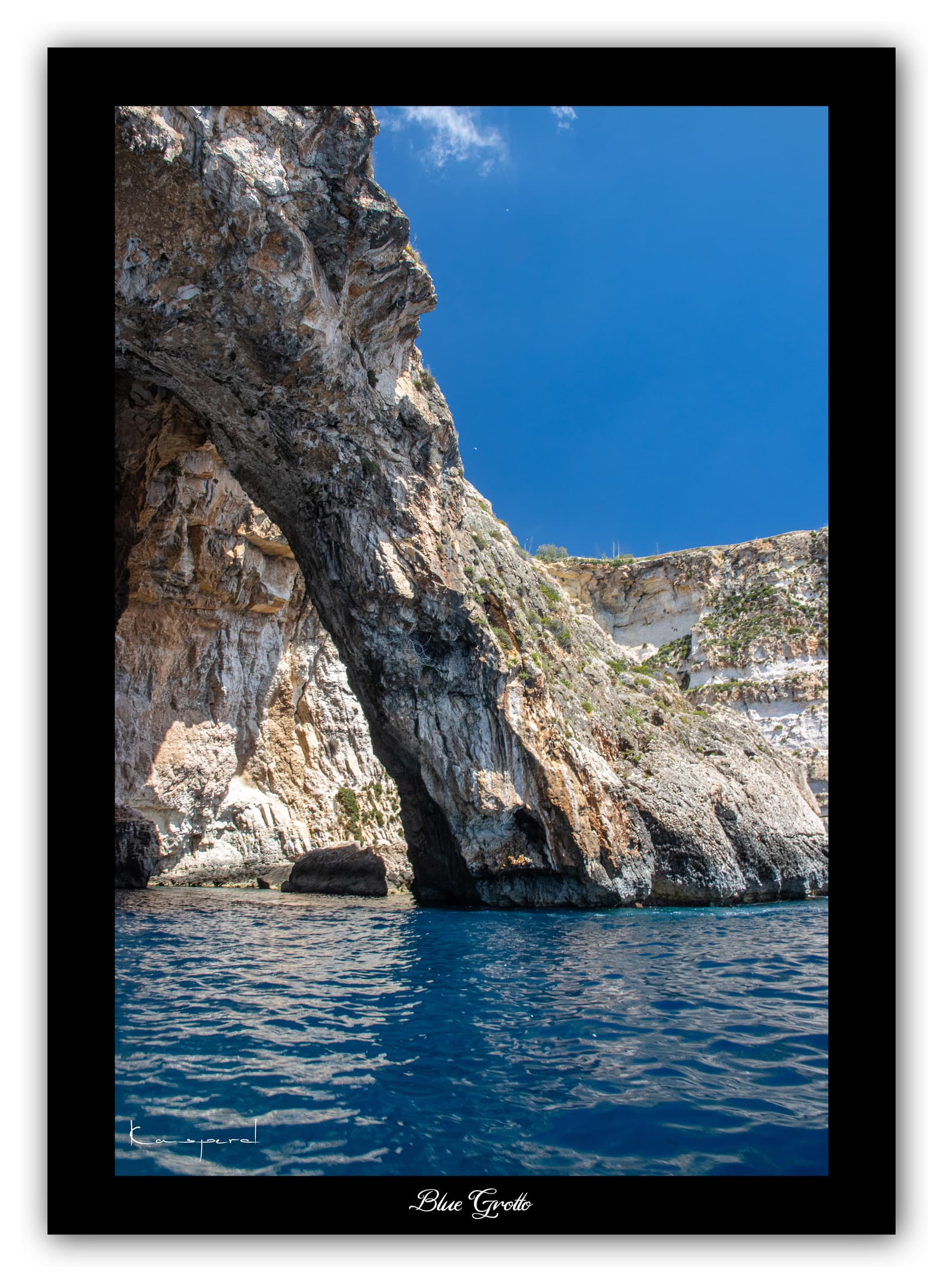 Générique Poster Blue Grotto (Malte). Affiches Formats 30x40cm, 40x60 cm ou 50x70 cm. Impression sur Papier Photo. Décoration murale. Paysage. Mer. Île.