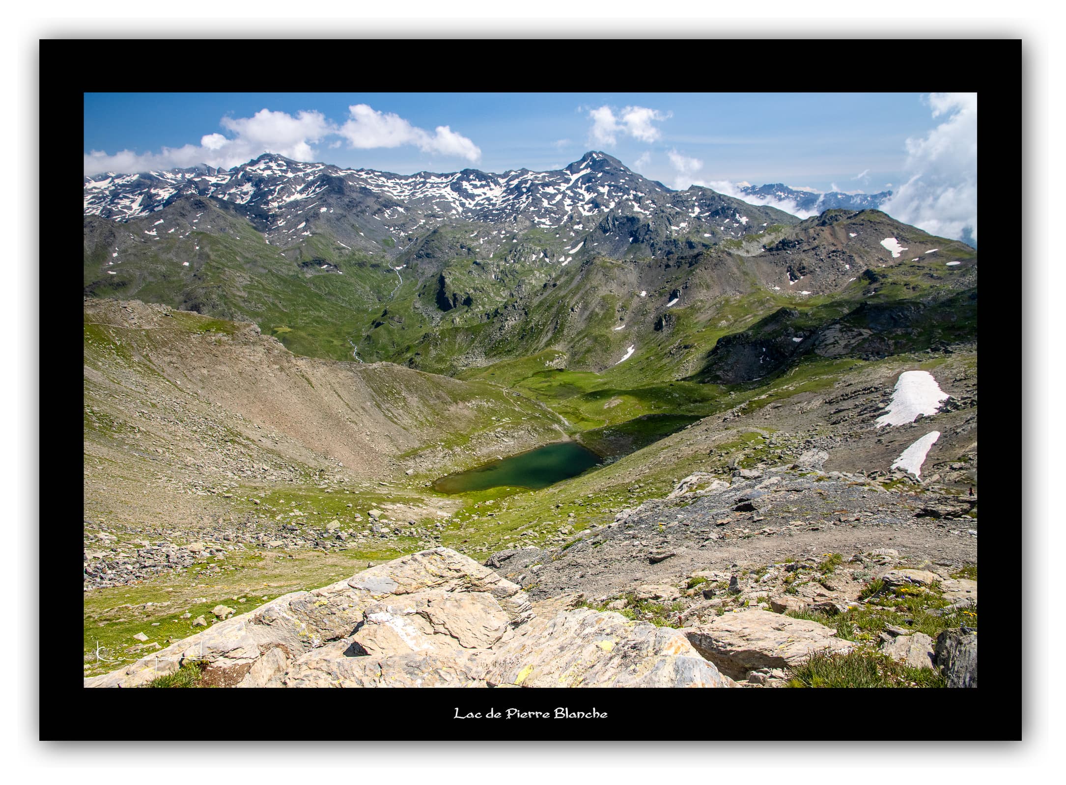 Générique Poster Lac de Pierre Blanche (Savoie). Affiches Formats 30x40cm, 40x60 cm ou 50x70 cm. Impression sur Papier Photo. Décoration murale. Paysage. Montagne.