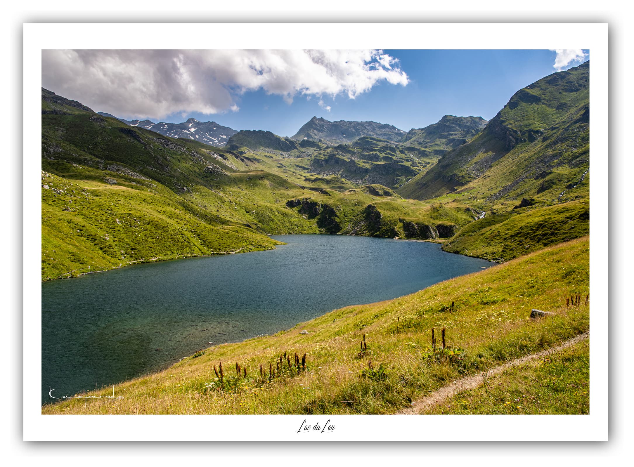 Générique Poster Lac du Lou (Savoie). Affiches Formats 30x40cm, 40x60 cm ou 50x70 cm. Impression sur Papier Photo. Décoration murale. Paysage. Montagne.