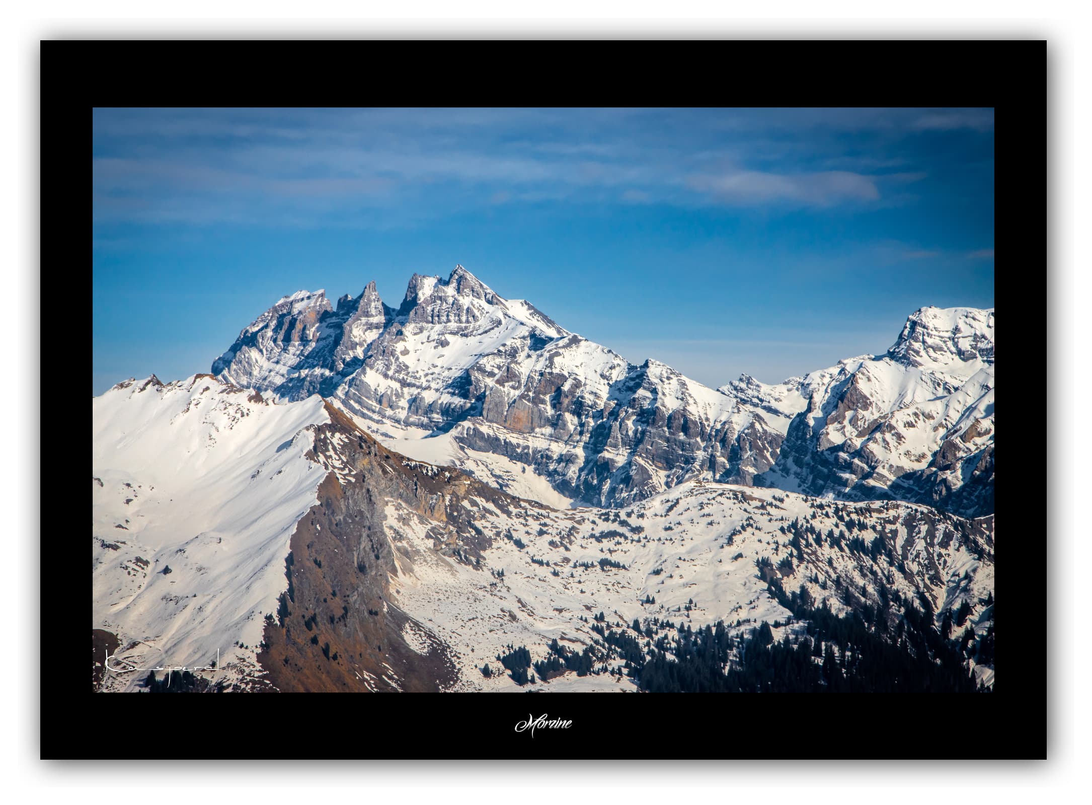 Poster Morzine - Haute-Savoie (France). Affiches Formats 30x40 cm, 40x60 cm ou 50x70 cm. Impression sur Papier Photo. Décoration murale. Nature. Paysage. Panorama. Montagne.