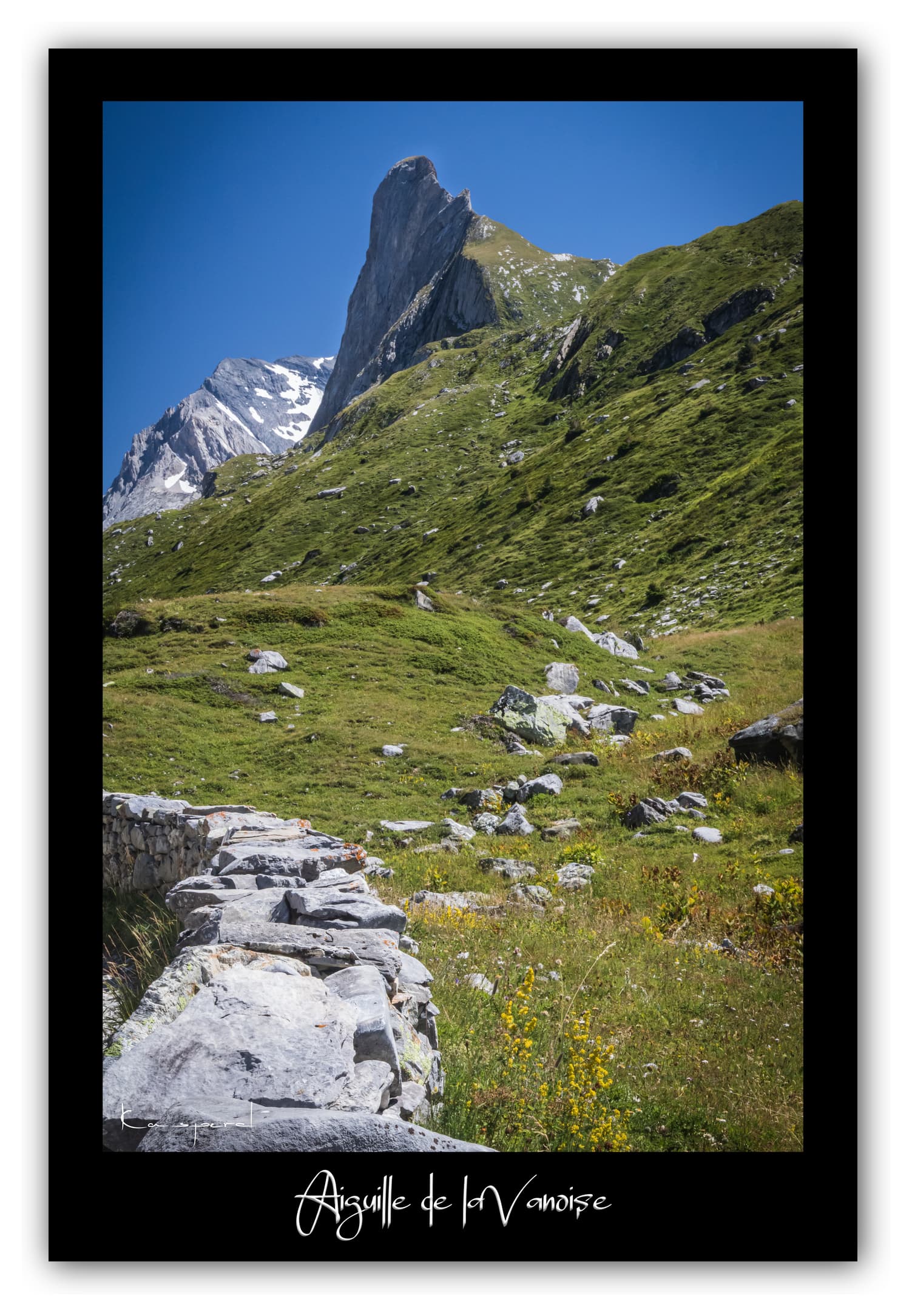 Poster Aiguille de la Vanoise - Savoie (Les Alpes - France). Affiches Formats 30x40 cm, 40x60 cm ou 50x70 cm. Impression sur Papier Photo. Décoration murale. Paysage montagne. Eté.