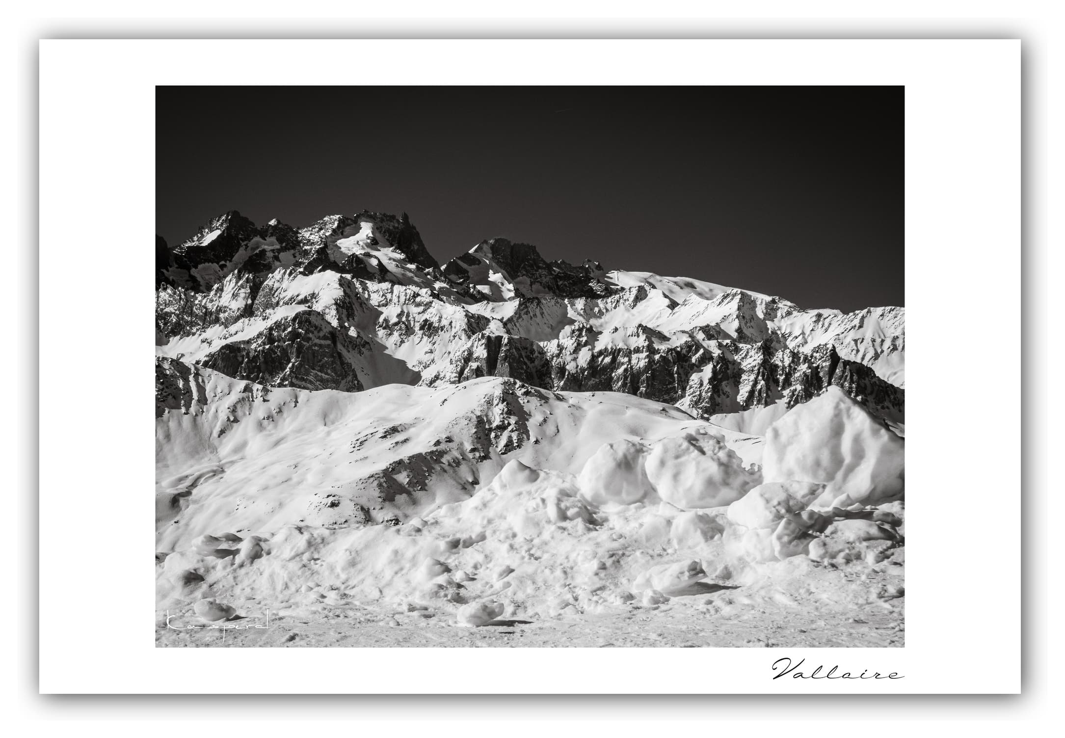 Poster Valloire - Savoie (France). Affiches Formats 30x40 cm, 40x60 cm ou 50x70 cm. Impression sur Papier Photo. Décoration murale. Nature. Paysage. Panorama. Montagne. Hiver.