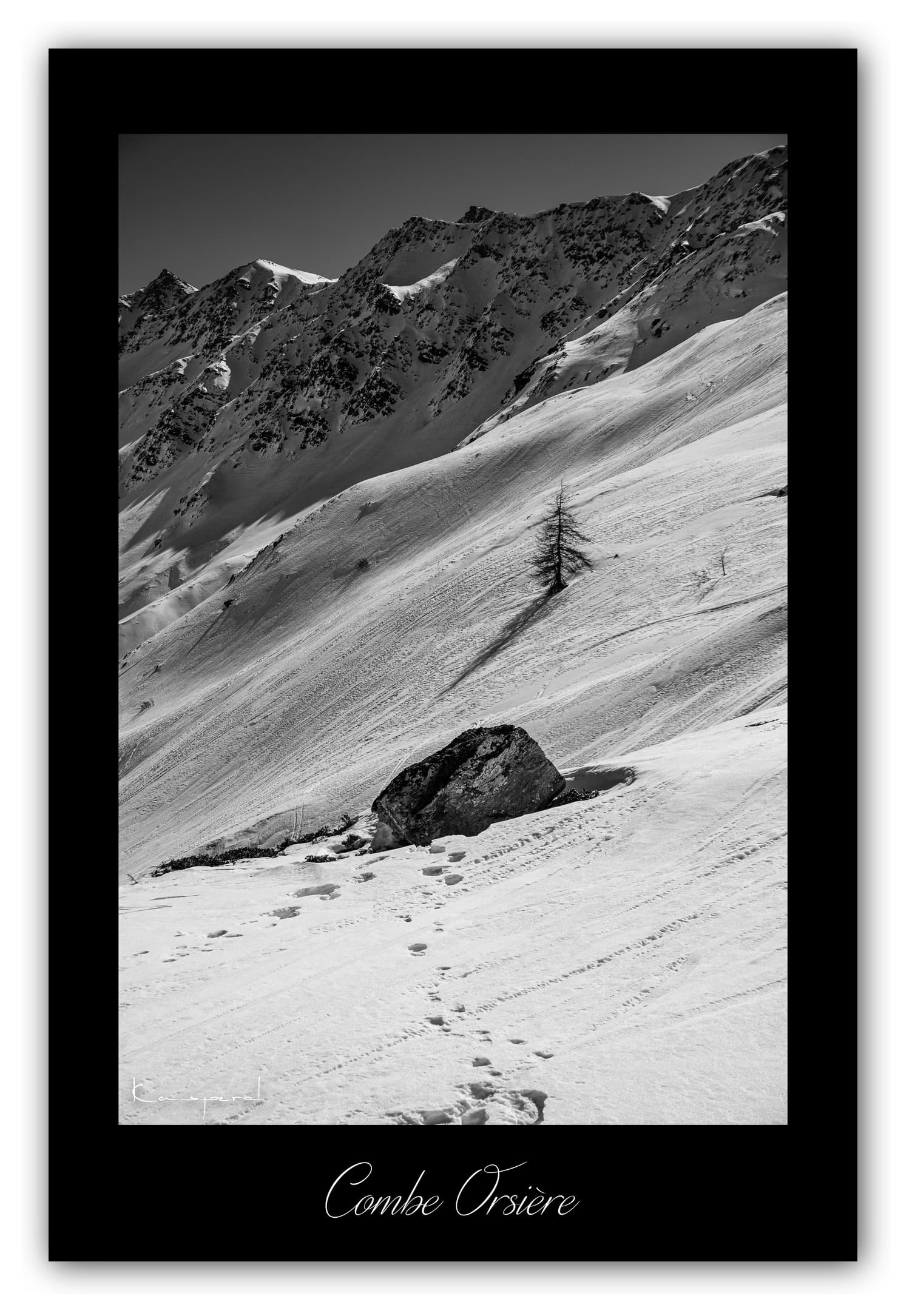 Poster La Combe Orsière - Savoie (France). Affiches Formats 30x40 cm, 40x60 cm ou 50x70 cm. Impression sur Papier Photo. Décoration murale. Nature. Paysage. Panorama. Montagne. Hiver.