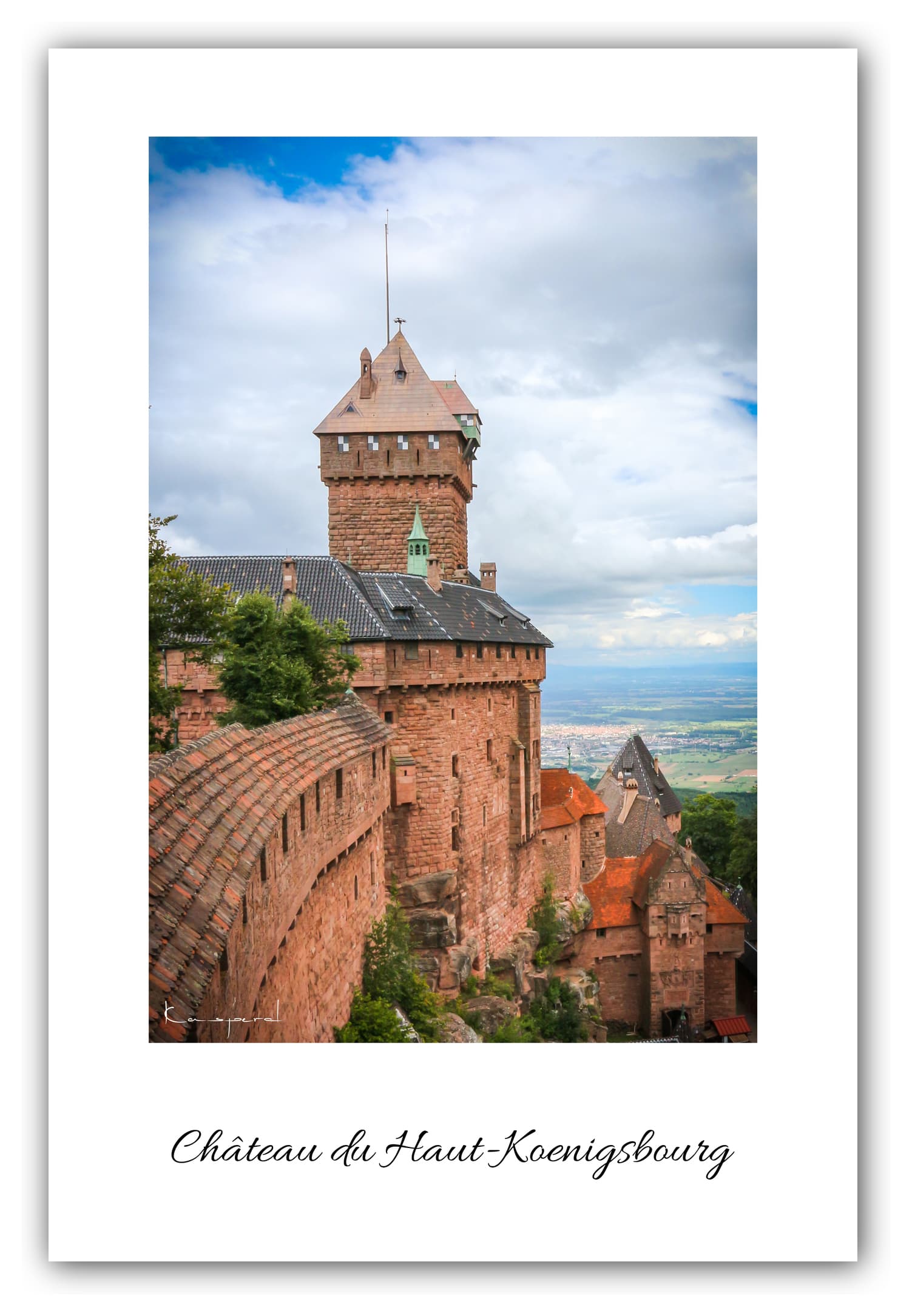 Poster Château du Haut Koenigsbourg - Alsace (France). Affiches Formats 30x40 cm, 40x60 cm ou 50x70 cm. Impression sur Papier Photo. Décoration murale. Château. Paysage. Architecture.