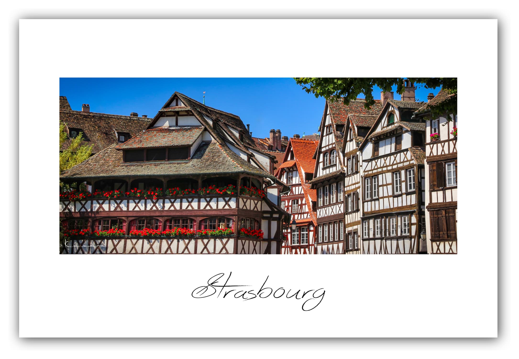 Poster Strasbourg - Alsace (France). Affiches Formats 30x40 cm, 40x60 cm ou 50x70 cm. Impression sur Papier Photo. Décoration murale. Ville de France. Architecture.