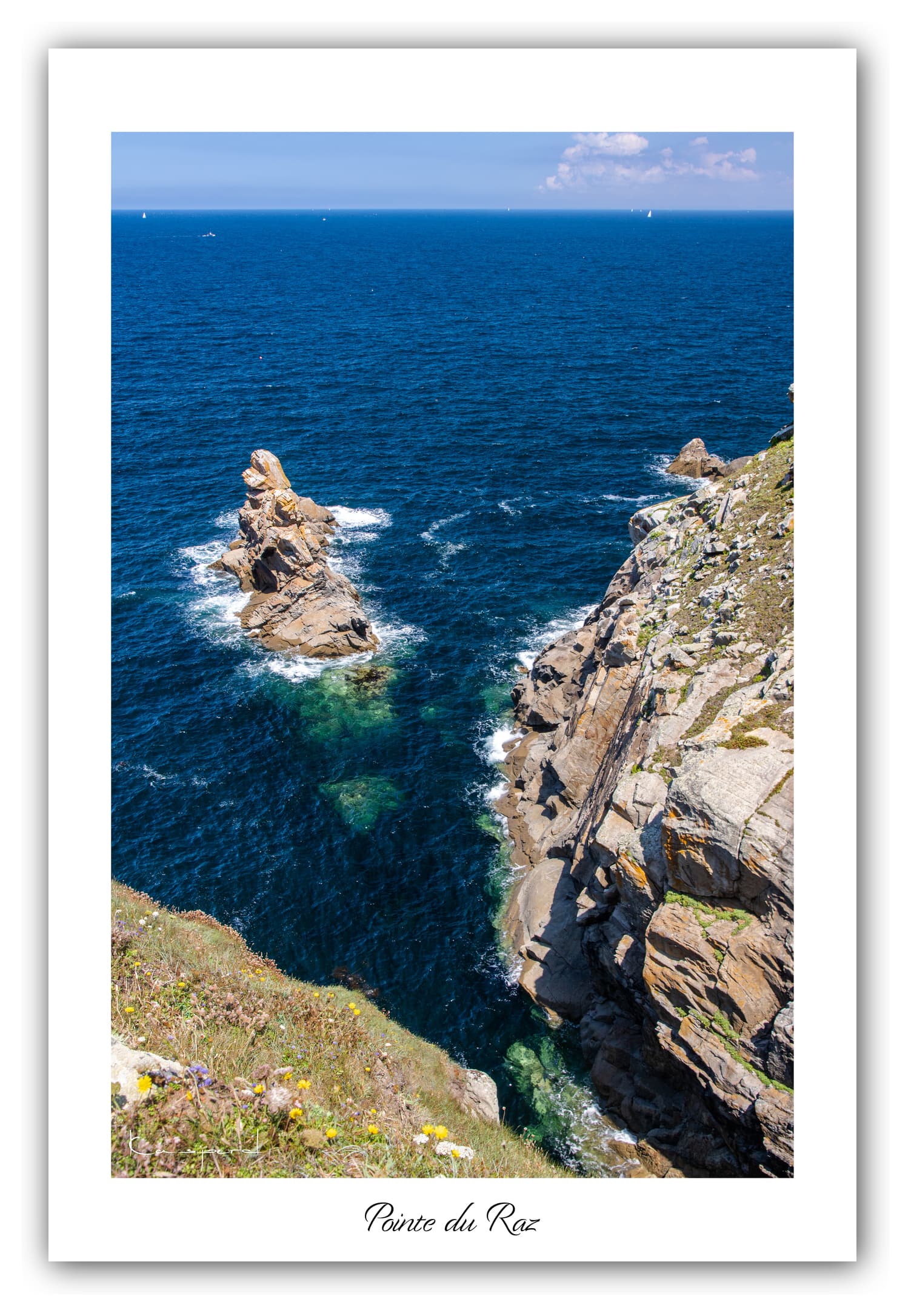 Poster Pointe du Raz - Bretagne (France). Affiches Formats 30x40 cm, 40x60 cm ou 50x70 cm. Impression sur Papier Photo. Décoration murale. Paysage. Mer. Phare.