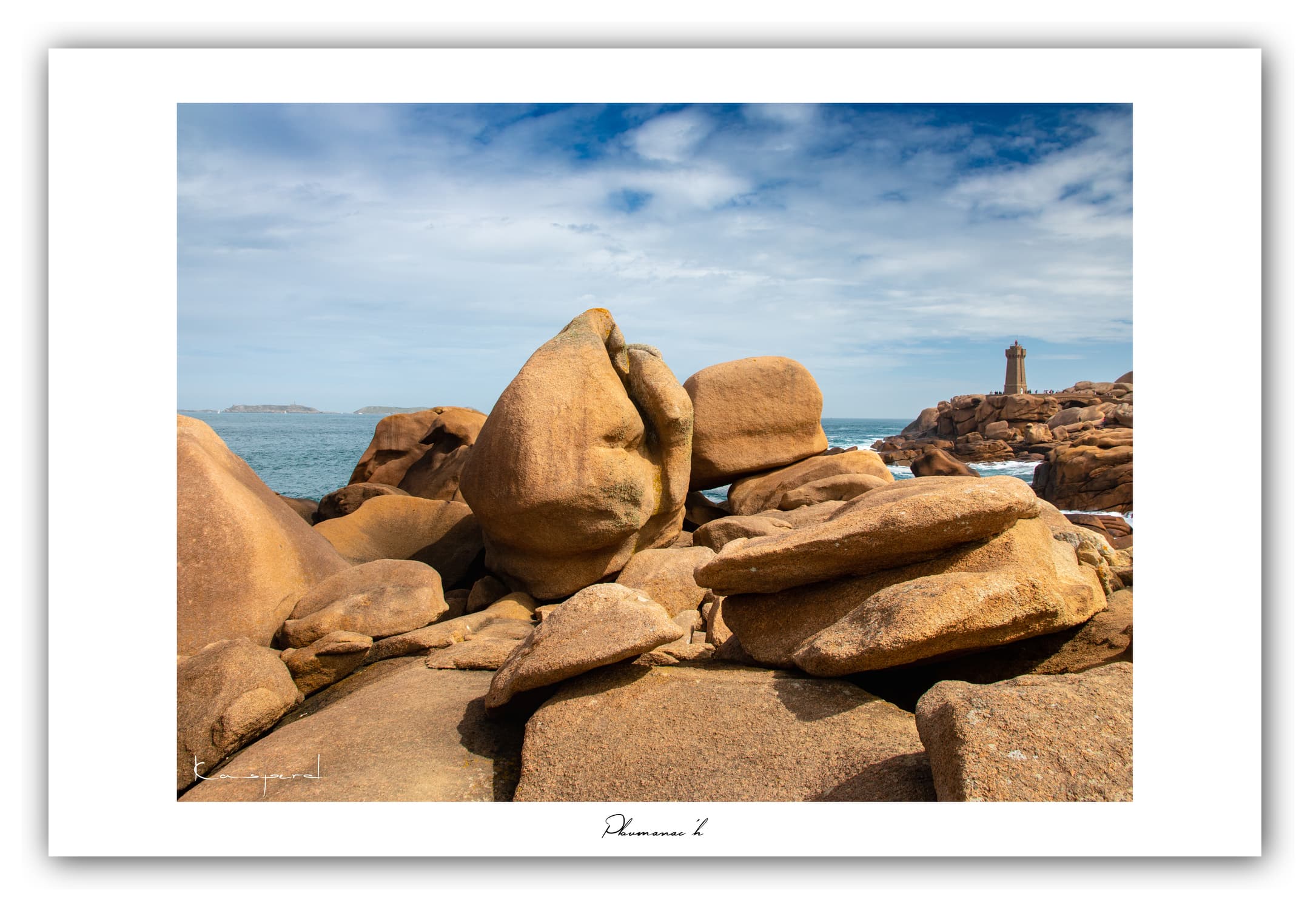 Poster Ploumanac'h - Bretagne (France). Affiches Formats 30x40 cm, 40x60 cm ou 50x70 cm. Impression sur Papier Photo. Décoration murale. Paysage. Mer. Phare.